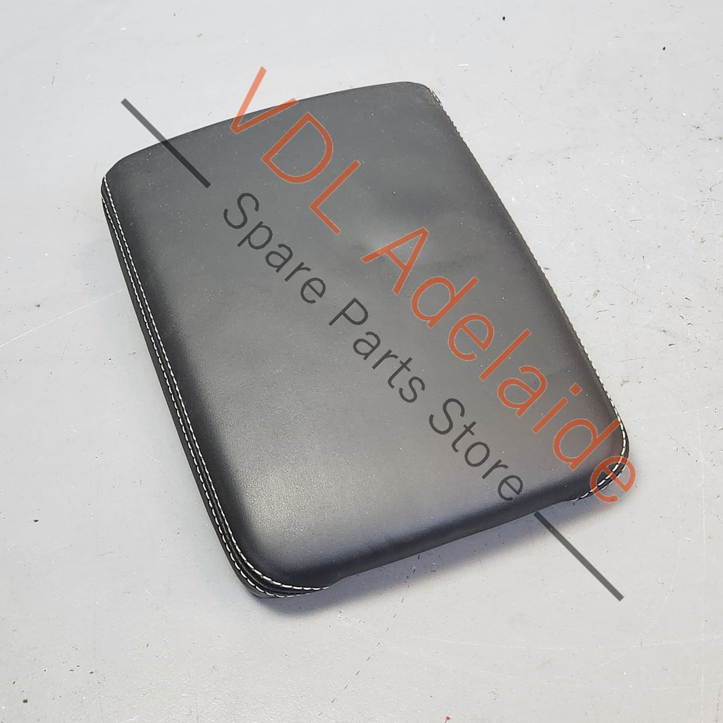 8W0864207J 8W0864207JEWL Audi S4 B9 Leather Centre Console Arm Rest Armrest 8W0864207J EWL