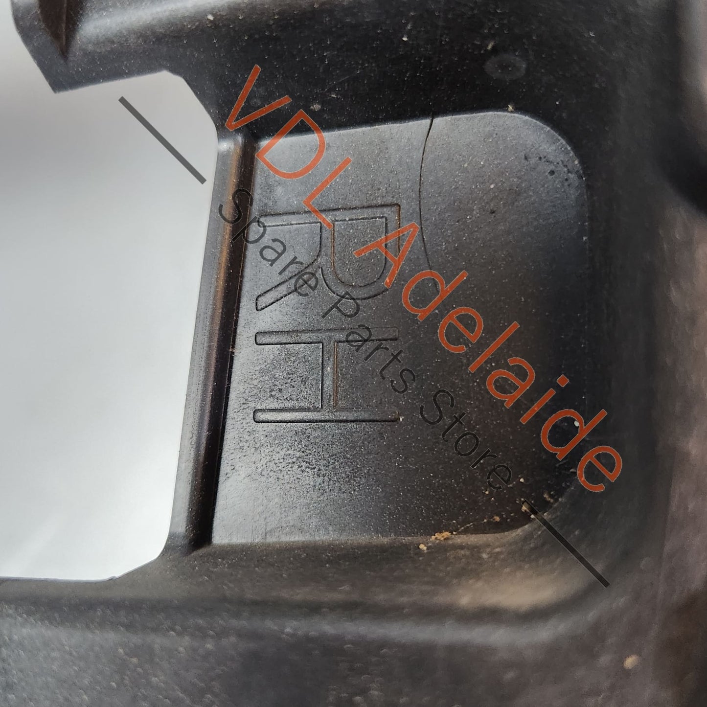 8W9807454 Audi A4 S4 Rear Right Bumper Side Guide Retaining Bracket 8W9807454