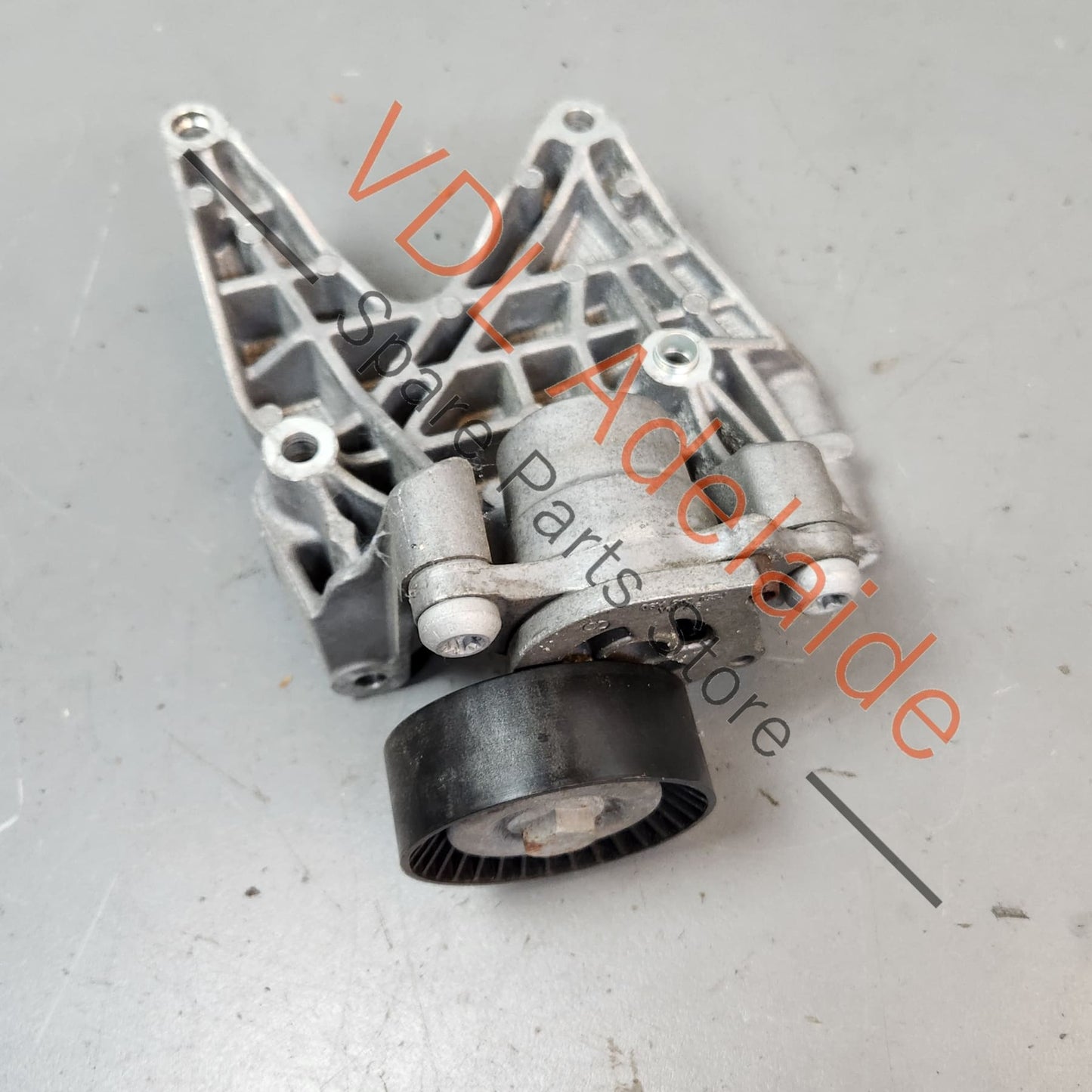 06M903143AC 06M903341D Audi S3 B9 Alloy Engine Bracket for Alternator with Idler Pully 06M903341D 06M903143AC