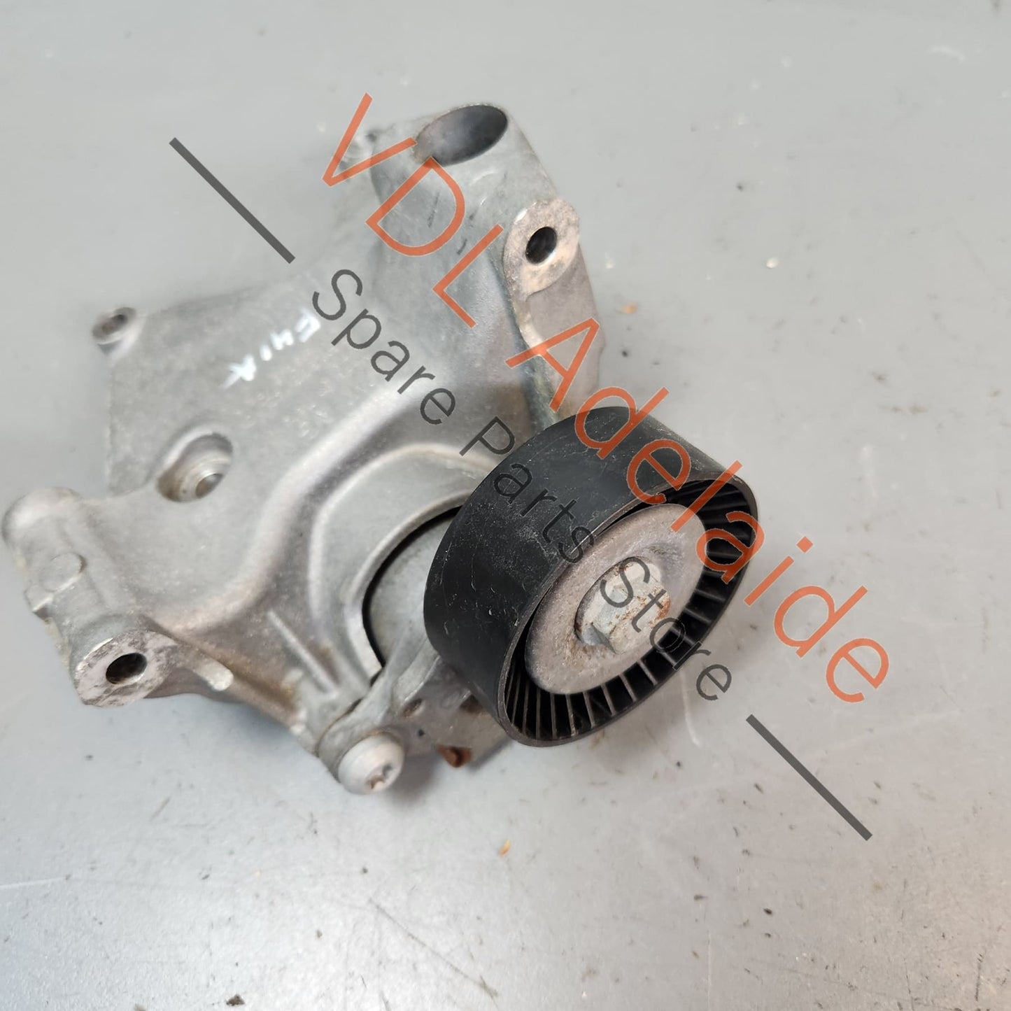 06M903143AC 06M903341D Audi S3 B9 Alloy Engine Bracket for Alternator with Idler Pully 06M903341D 06M903143AC