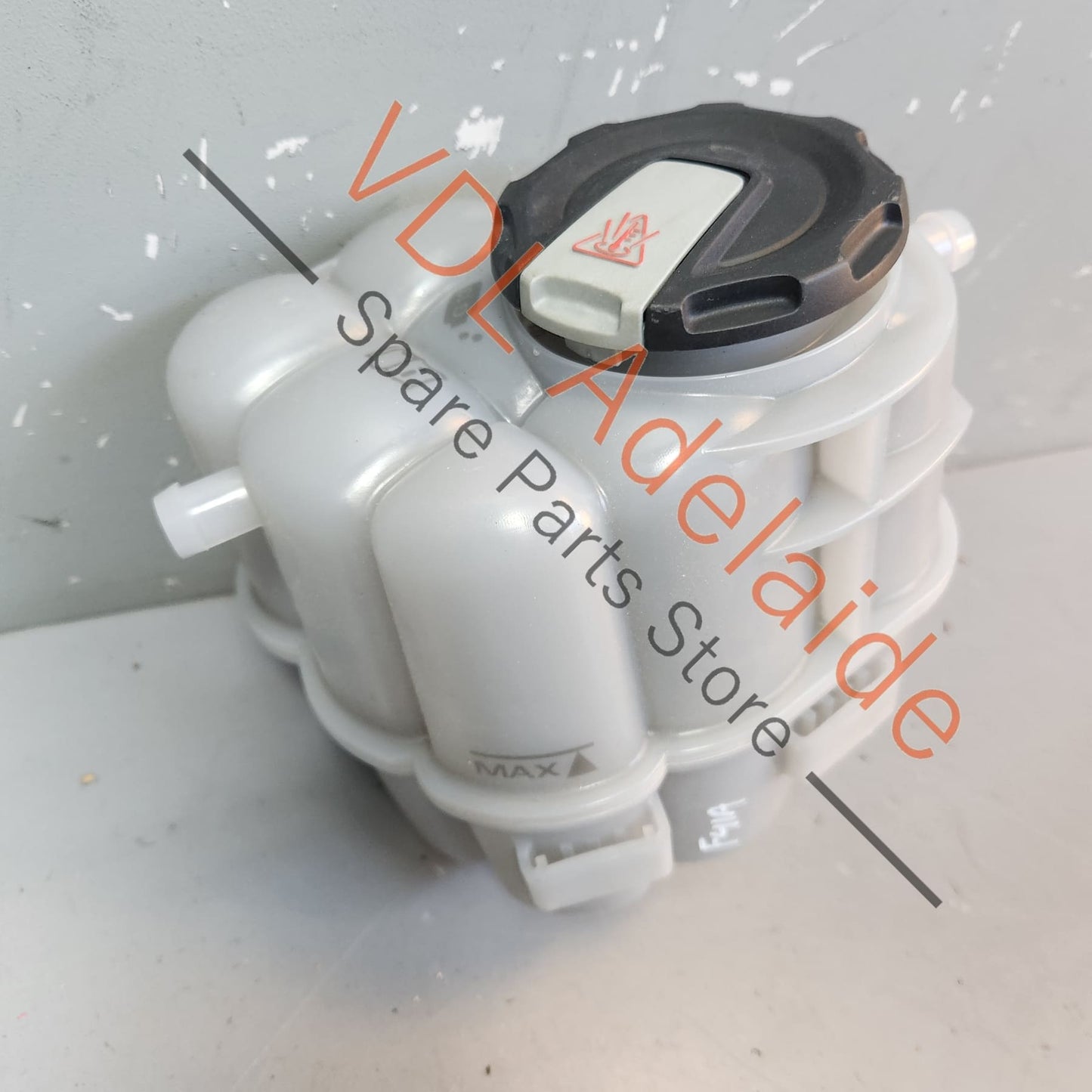 8W2121405J 4M0121321K Audi A4 S4 Radiator Coolant Reservoir Tank w 1.6 BAR Cap 4M0121321K 8W2121405J