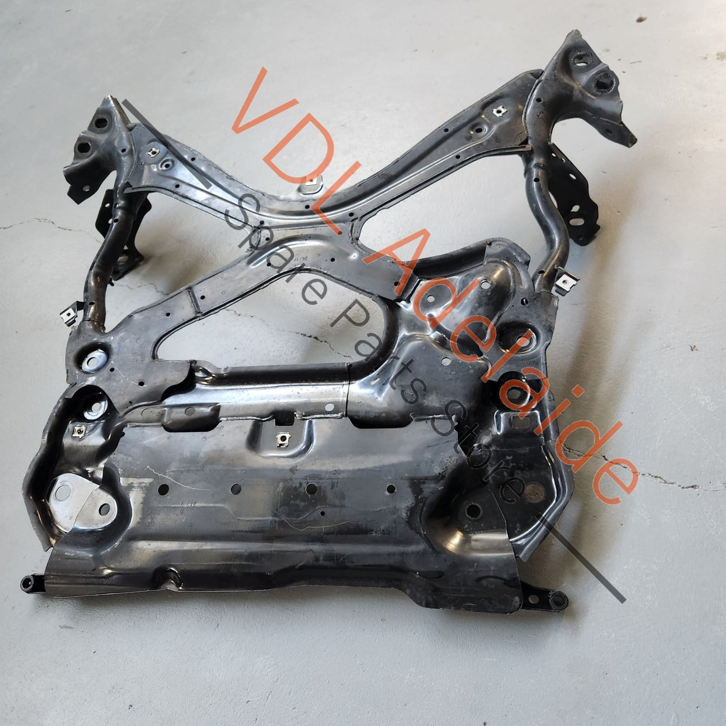 8W2399347H 8W2399347G Audi A4 S4 Front Suspension K Frame Carrier Support Brace for RHD 8W2399347G 8W2399347H