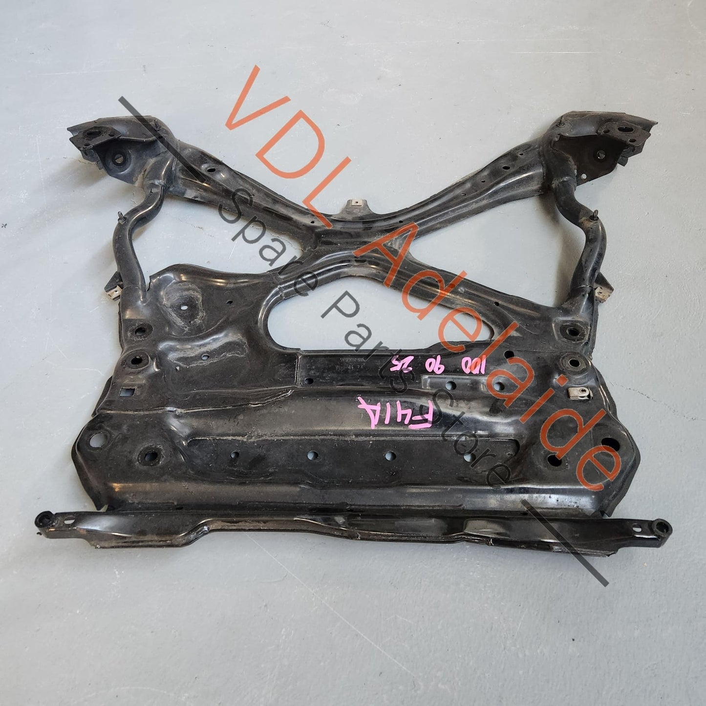 8W2399347H 8W2399347G Audi A4 S4 Front Suspension K Frame Carrier Support Brace for RHD 8W2399347G 8W2399347H