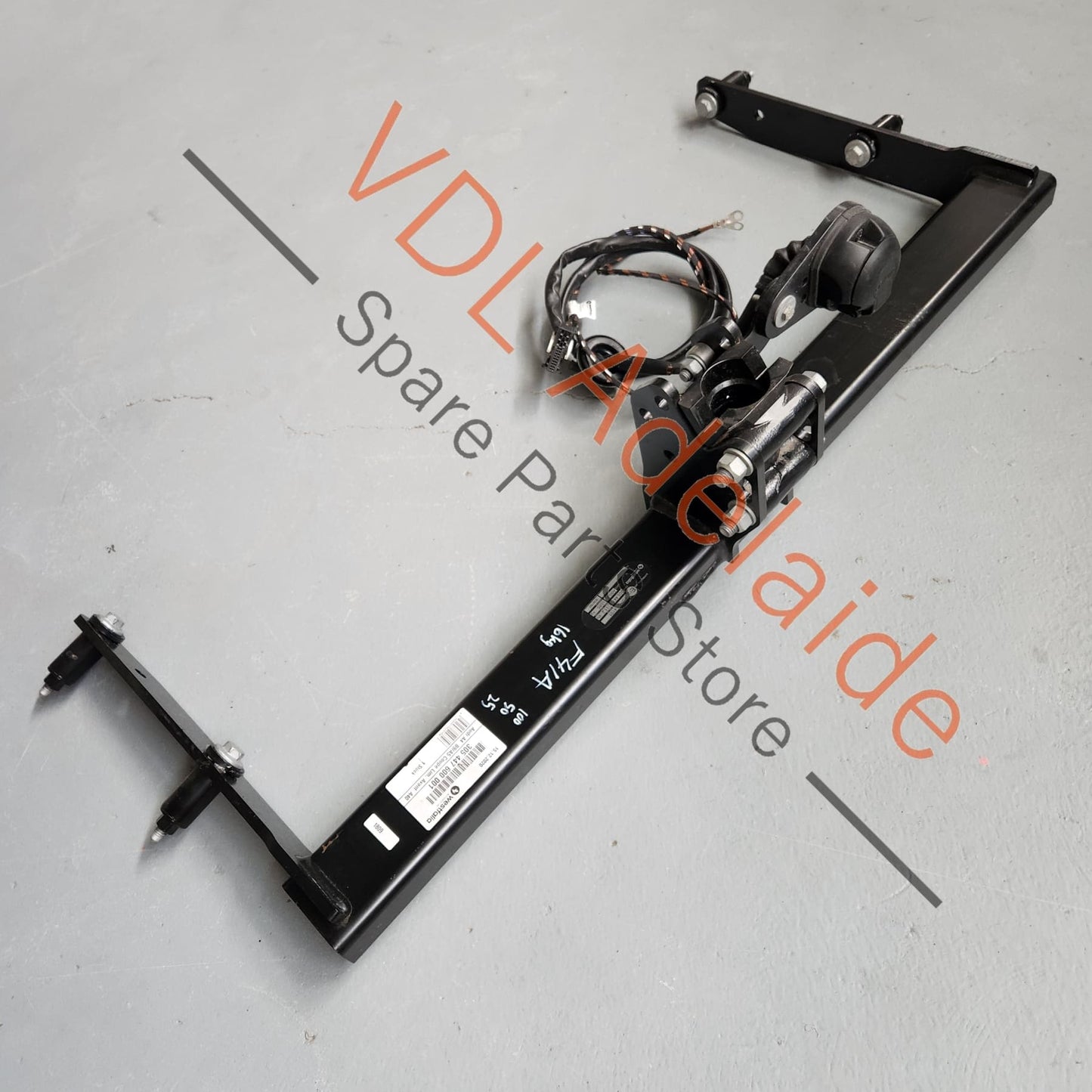 305448000000 305433000000 Audi A4 B9 Genuine Westfalia Factory OEM Towbar w Wiring Kit 305433321011 305447600001