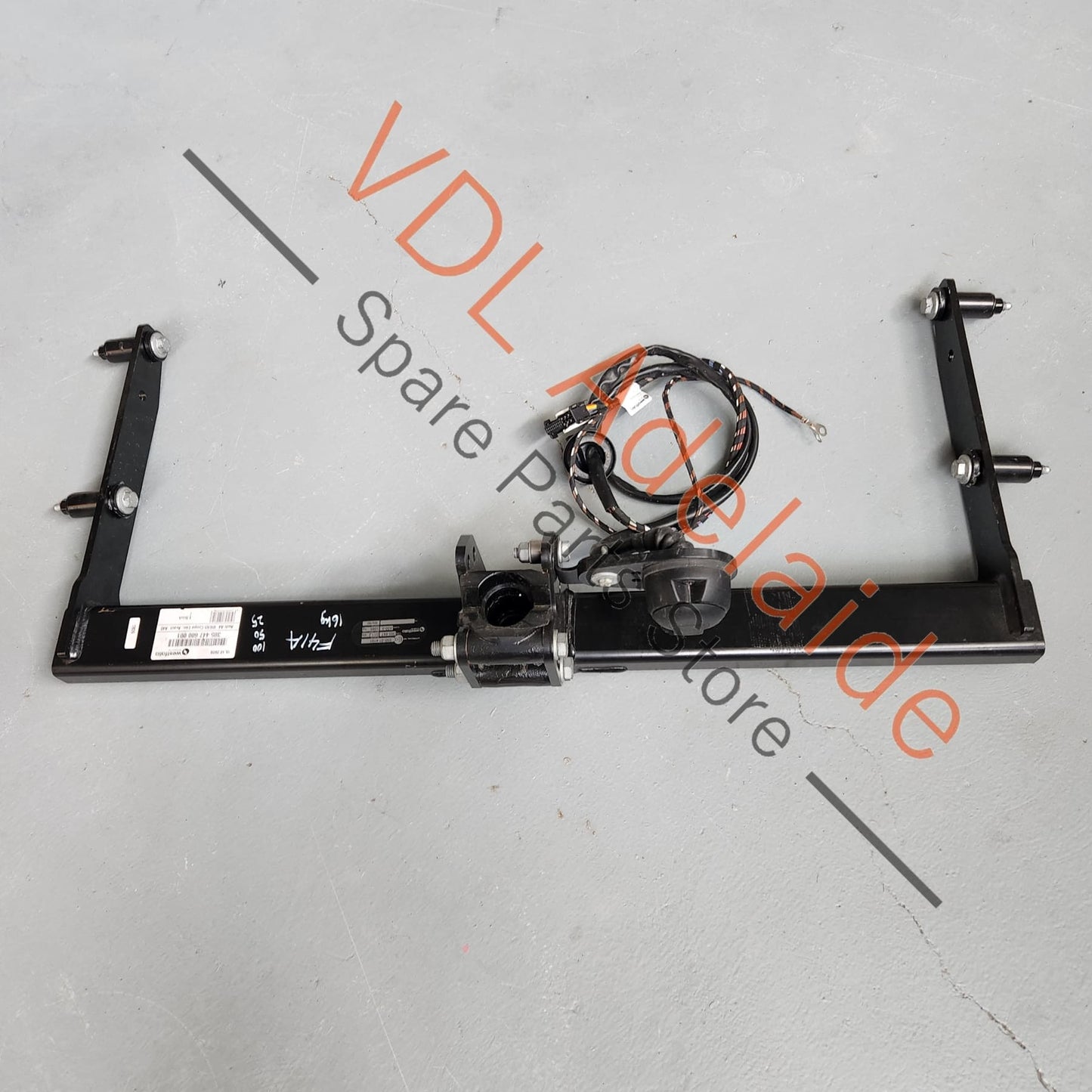 305448000000 305433000000 Audi A4 B9 Genuine Westfalia Factory OEM Towbar w Wiring Kit 305433321011 305447600001
