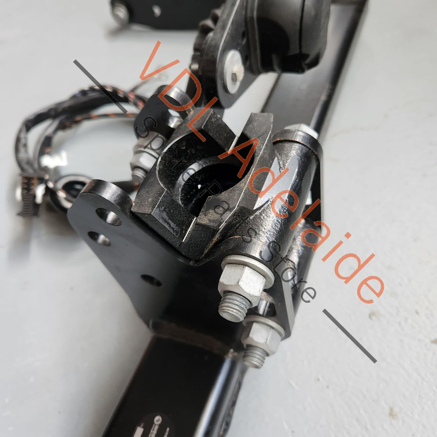 305448000000 305433000000 Audi A4 B9 Genuine Westfalia Factory OEM Towbar w Wiring Kit 305433321011 305447600001