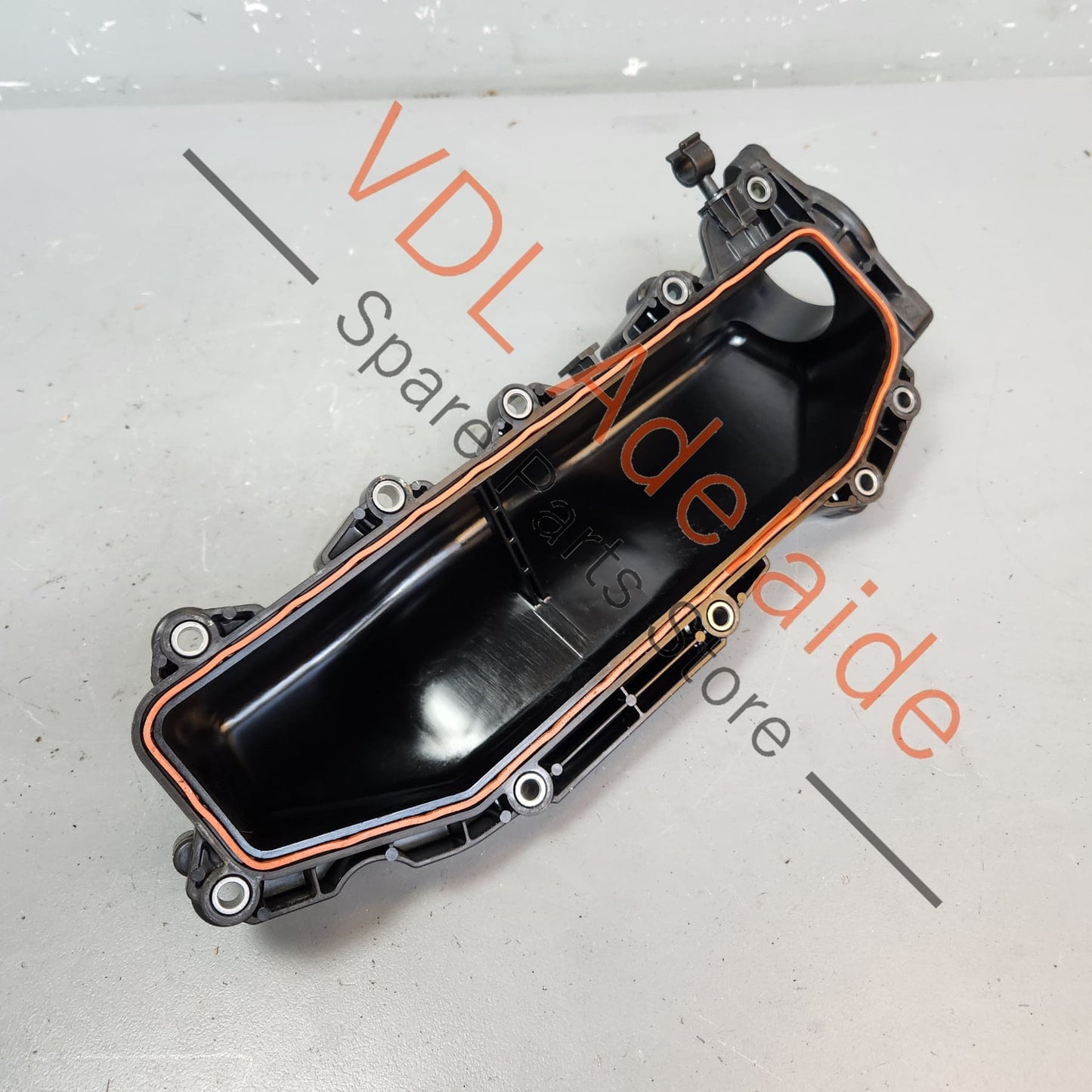 06M133267P Audi S4 B9 V6 3.0L Engine Left Side Plastic Intake Manifold 06M133267P