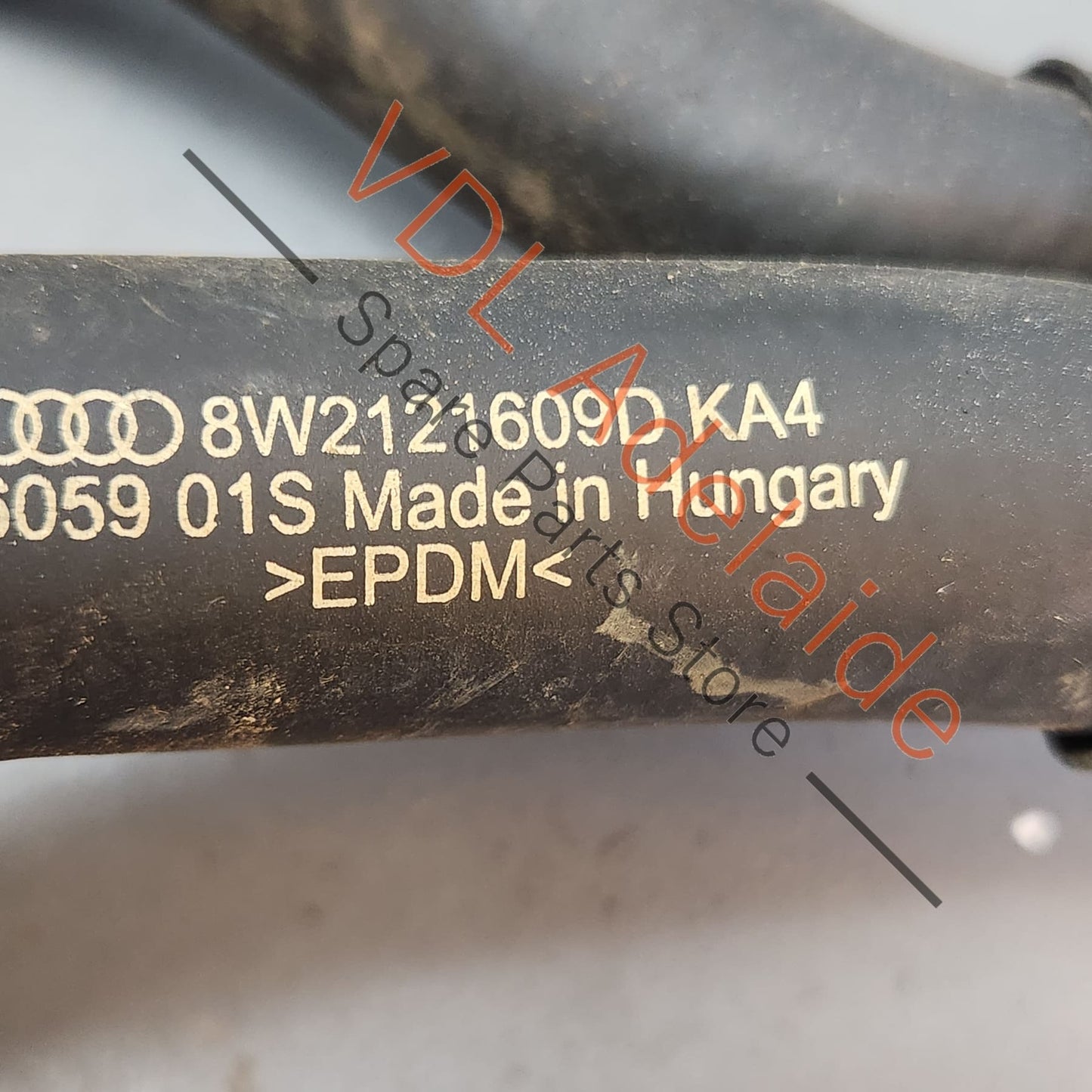 8W2121609D Audi S4 TFSI B9 3.0L Petrol V6 Water Coolant Hose Pipe 8W2121609D