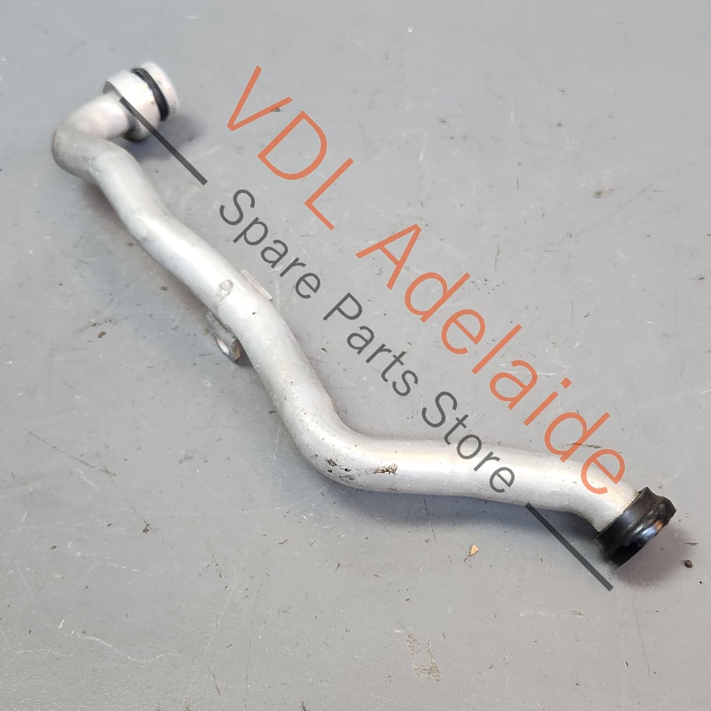 06M121083H Audi S4 TFSI B9 3.0L Petrol V6 Water Coolant Hose Pipe 06M121083H