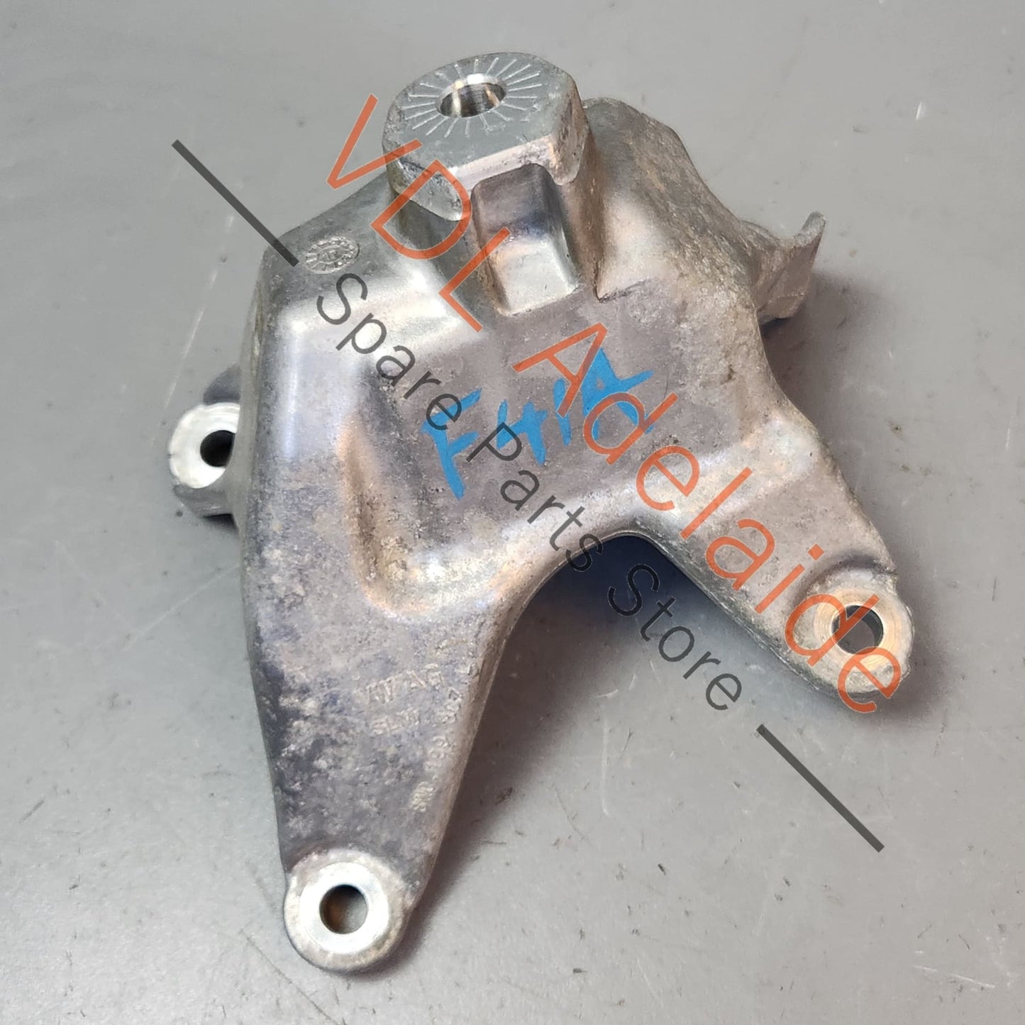 8W0199307L 8W0199307Q Audi S4 S5 3.0 V6 Aluminium Engine Mounting Bracket Left Side 8W0199307L 8W0199307Q