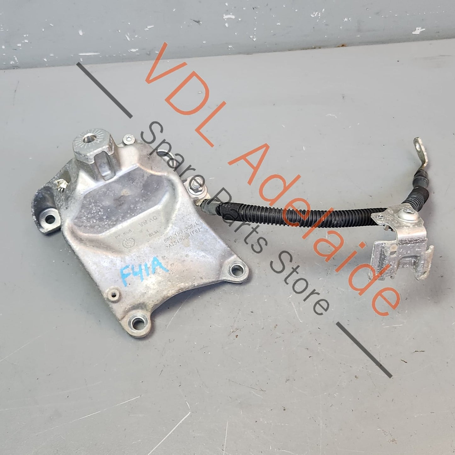 8W0199308R Audi S4 S5 3.0 V6 Aluminium Engine Mounting Bracket Right Side 8W0199308R