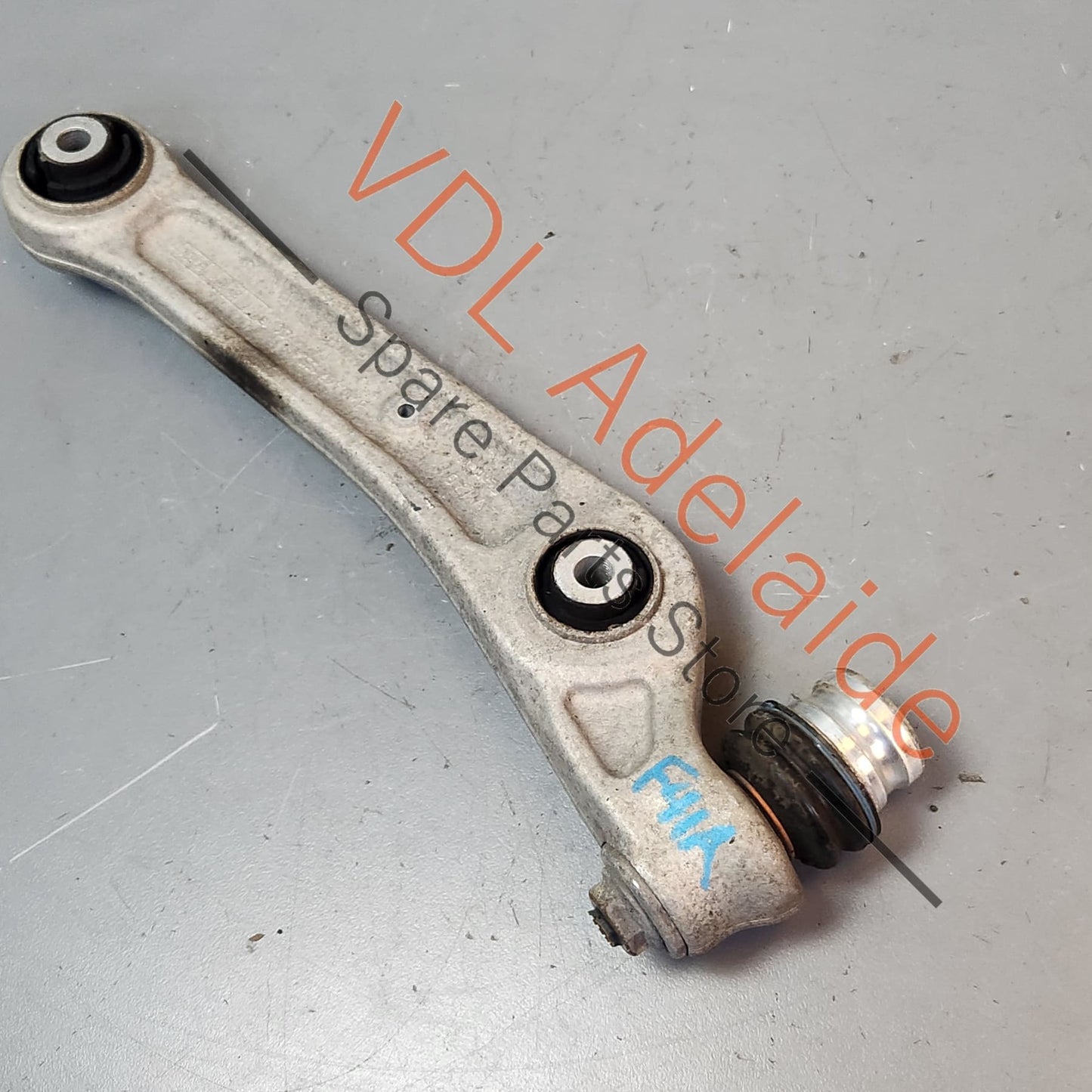 8W0407151D 8W0407155A Audi A4 S4 Front Left Suspension Lower Wishbone Arm 8W0407155A 8W0407151D