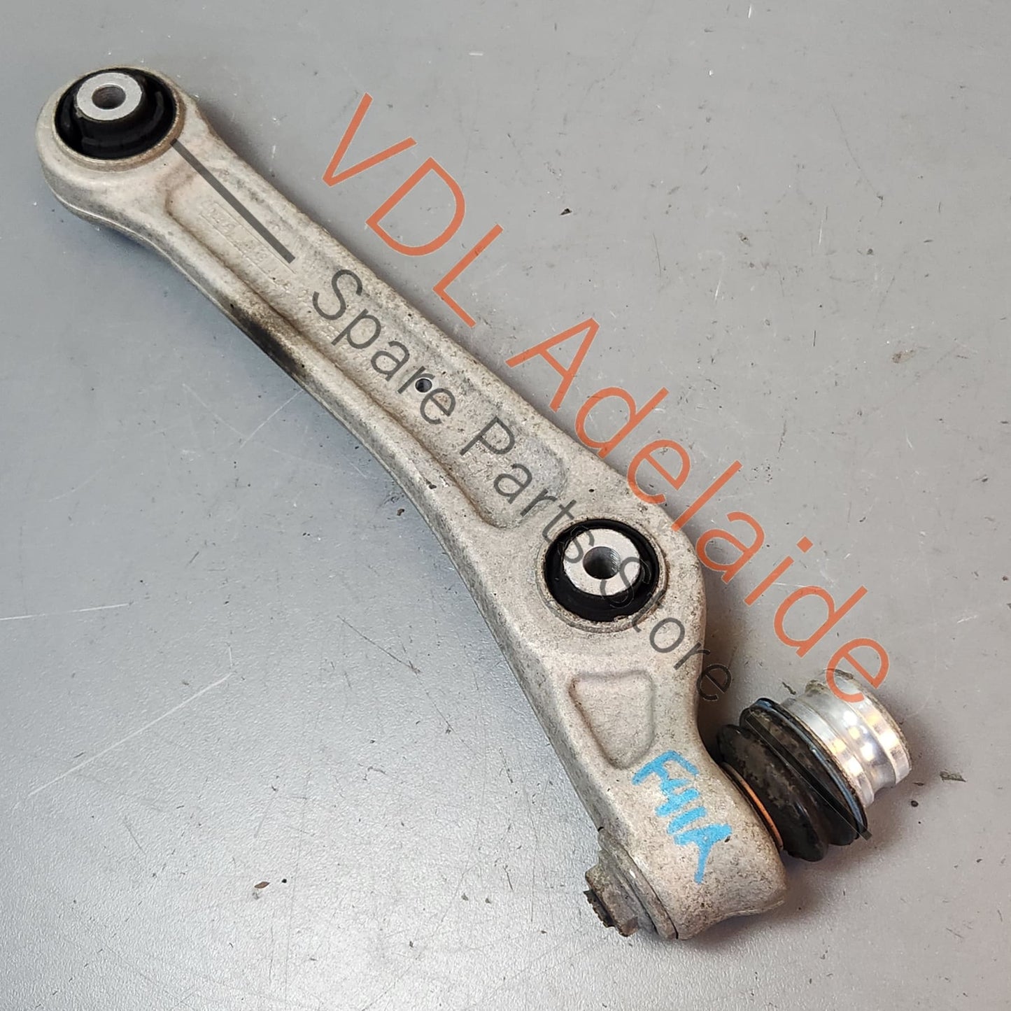8W0407151D 8W0407155A Audi A4 S4 Front Left Suspension Lower Wishbone Arm 8W0407155A 8W0407151D
