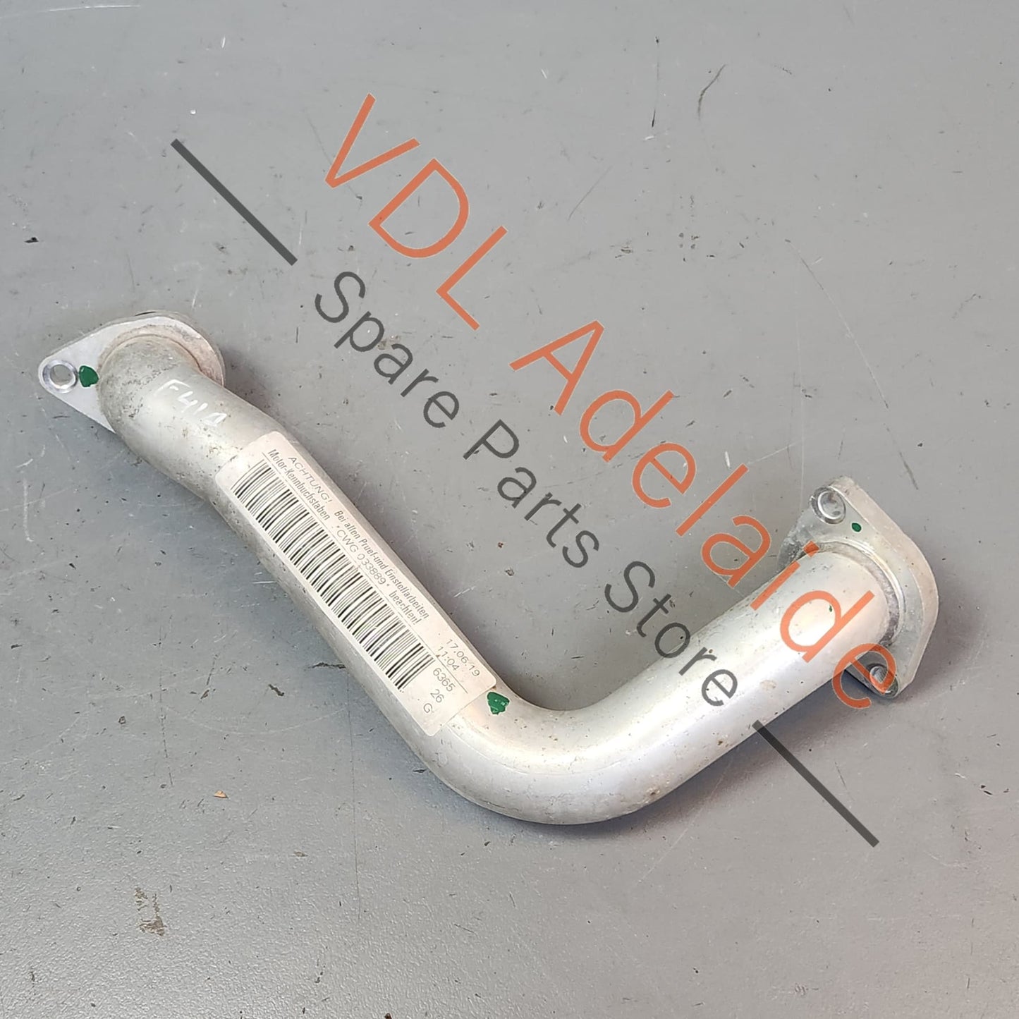 06M121481L Audi S4 TFSI B9 3.0L Petrol V6 Water Coolant Hose Pipe 06M121481L