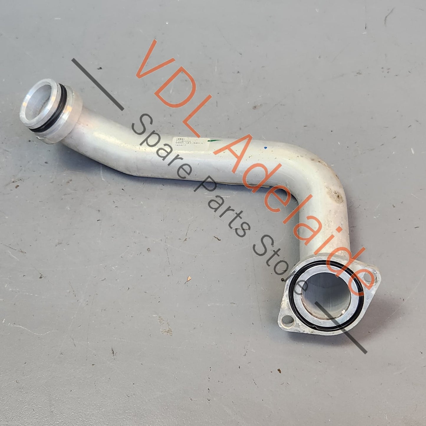 06M121481L Audi S4 TFSI B9 3.0L Petrol V6 Water Coolant Hose Pipe 06M121481L