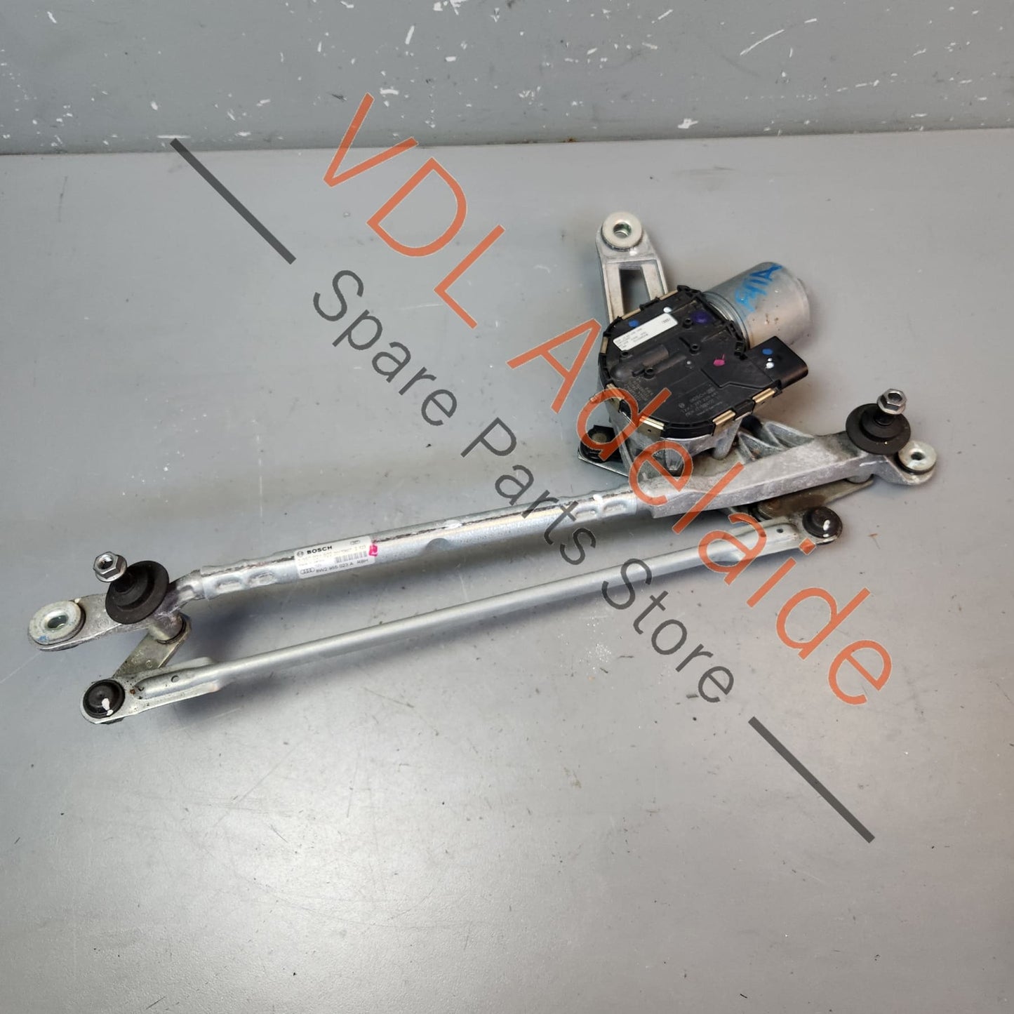 8W2955023A 8W2955023C Audi A4 S4 RS4 B9 Front Windscreen Wiper Motor & Linkage 8W2955023A 8W2955023C for RHD