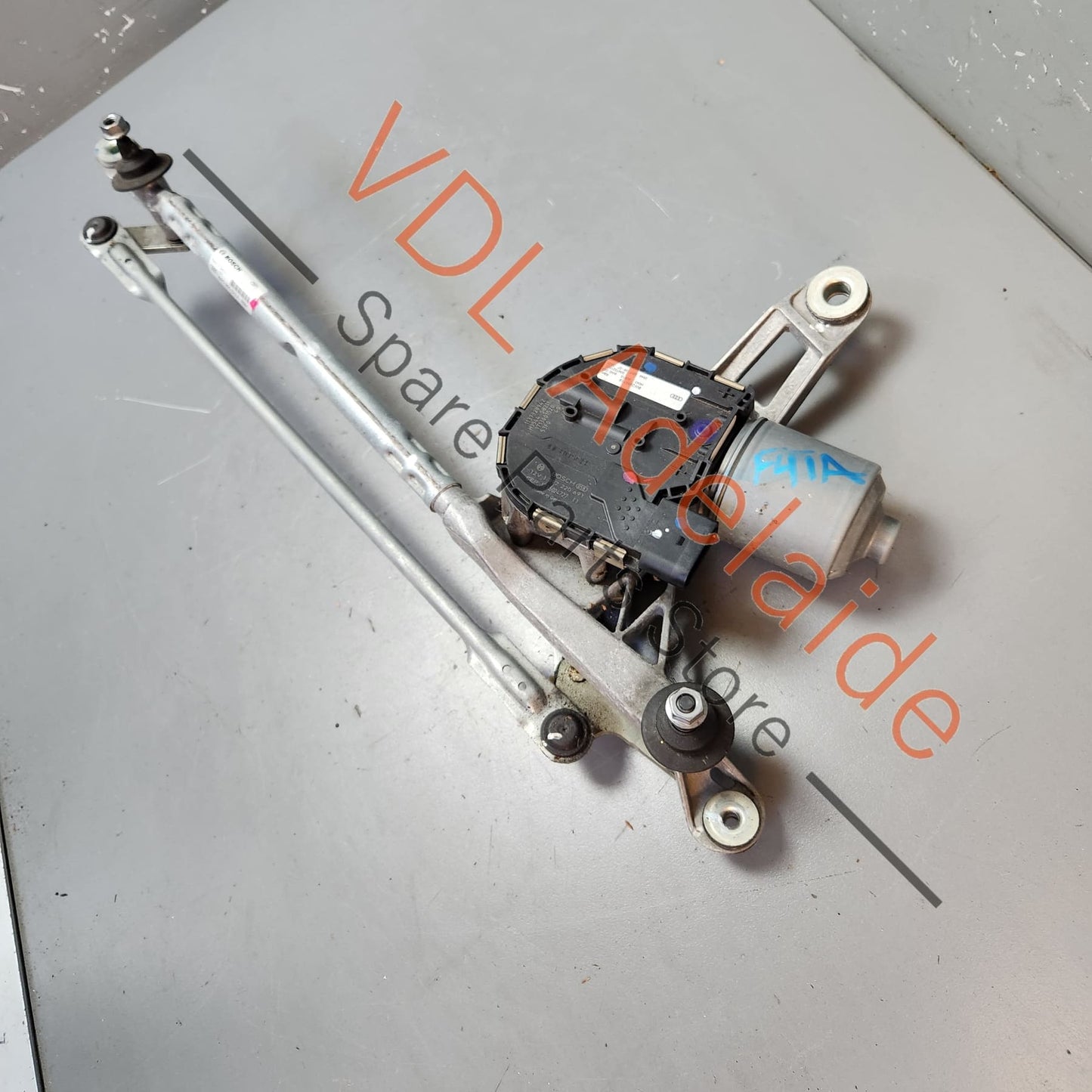 8W2955023A 8W2955023C Audi A4 S4 RS4 B9 Front Windscreen Wiper Motor & Linkage 8W2955023A 8W2955023C for RHD