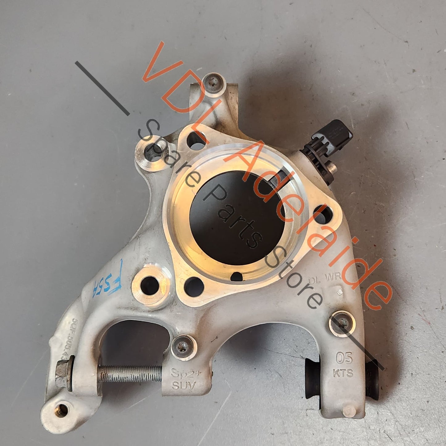 5QF505436F Audi Q3 RS3 RSQ3 Tiguan Rear Right Wheel Bearing Housing Stub Knuckle 5QF505436F