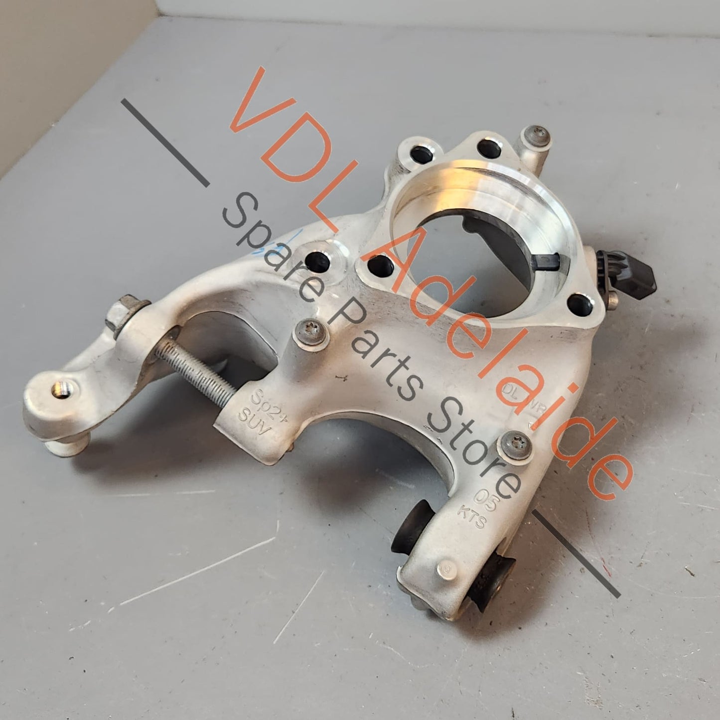 5QF505436F Audi Q3 RS3 RSQ3 Tiguan Rear Right Wheel Bearing Housing Stub Knuckle 5QF505436F