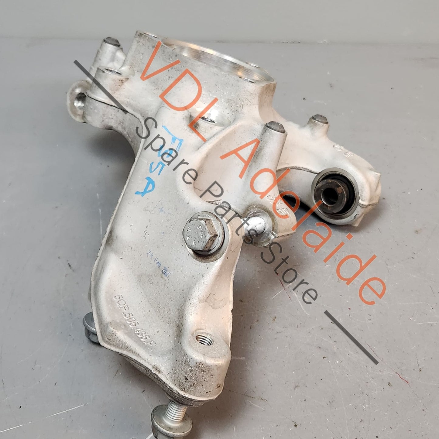 5QF505436F Audi Q3 RS3 RSQ3 Tiguan Rear Right Wheel Bearing Housing Stub Knuckle 5QF505436F