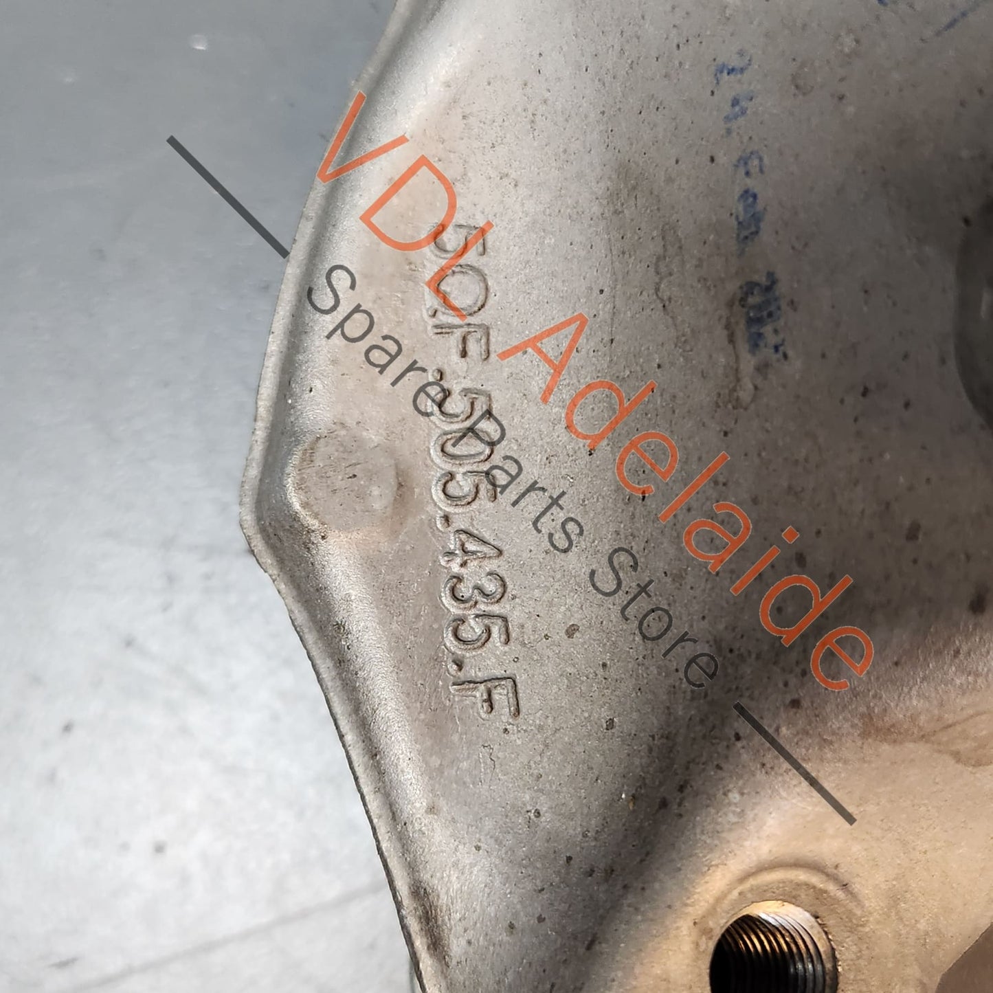 5QF505436F Audi Q3 RS3 RSQ3 Tiguan Rear Right Wheel Bearing Housing Stub Knuckle 5QF505436F