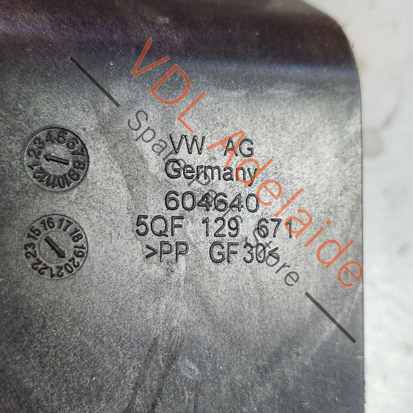 5QF129671 3Q0129671 Audi RSQ3 RS3 Retaining Bracket for Air Filter Box 5QF129671 3Q0129671