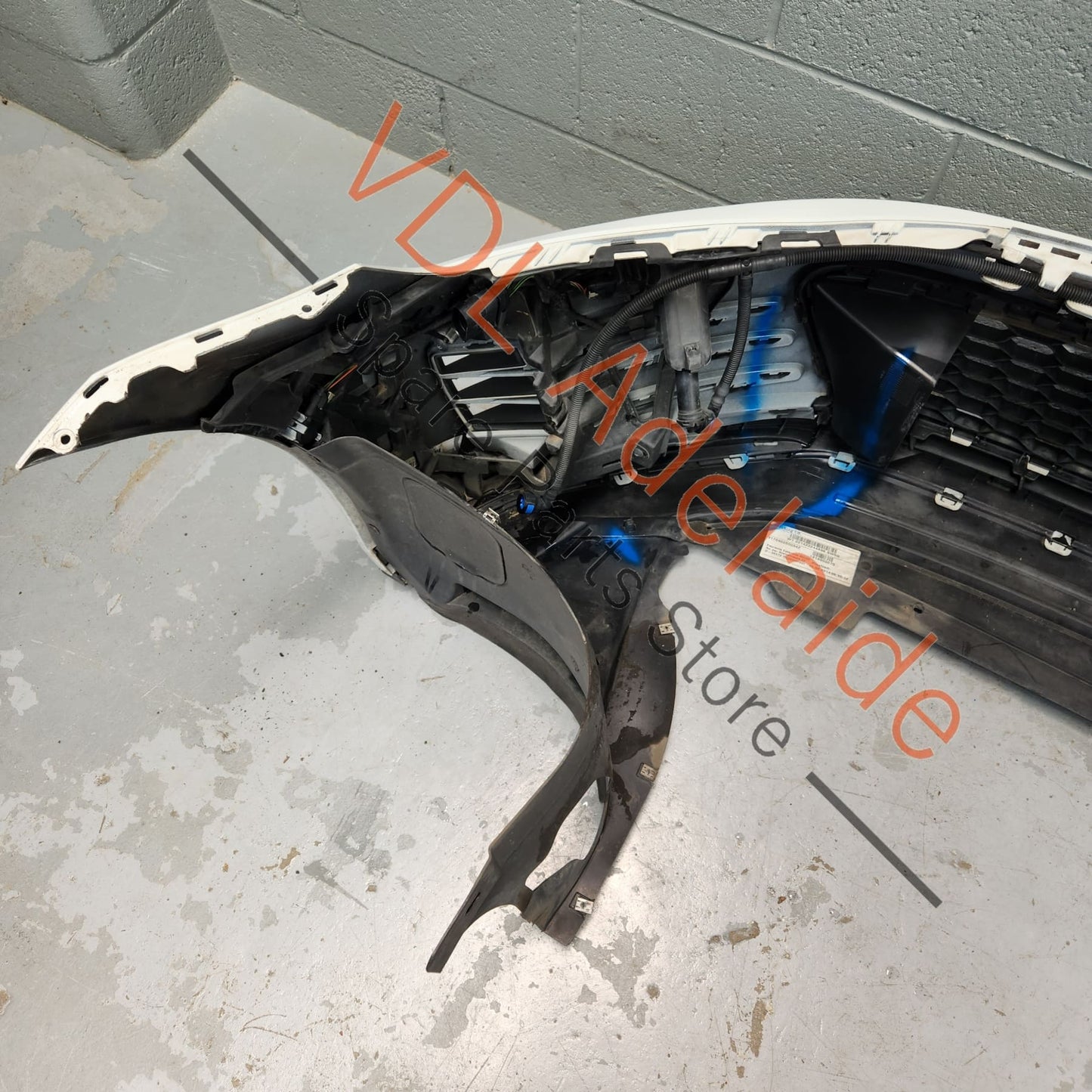 VW Golf MK7 Gti Performance Whole Front Bumper Cover Complete with Grilles Wheel Housing Liner & Under Trim