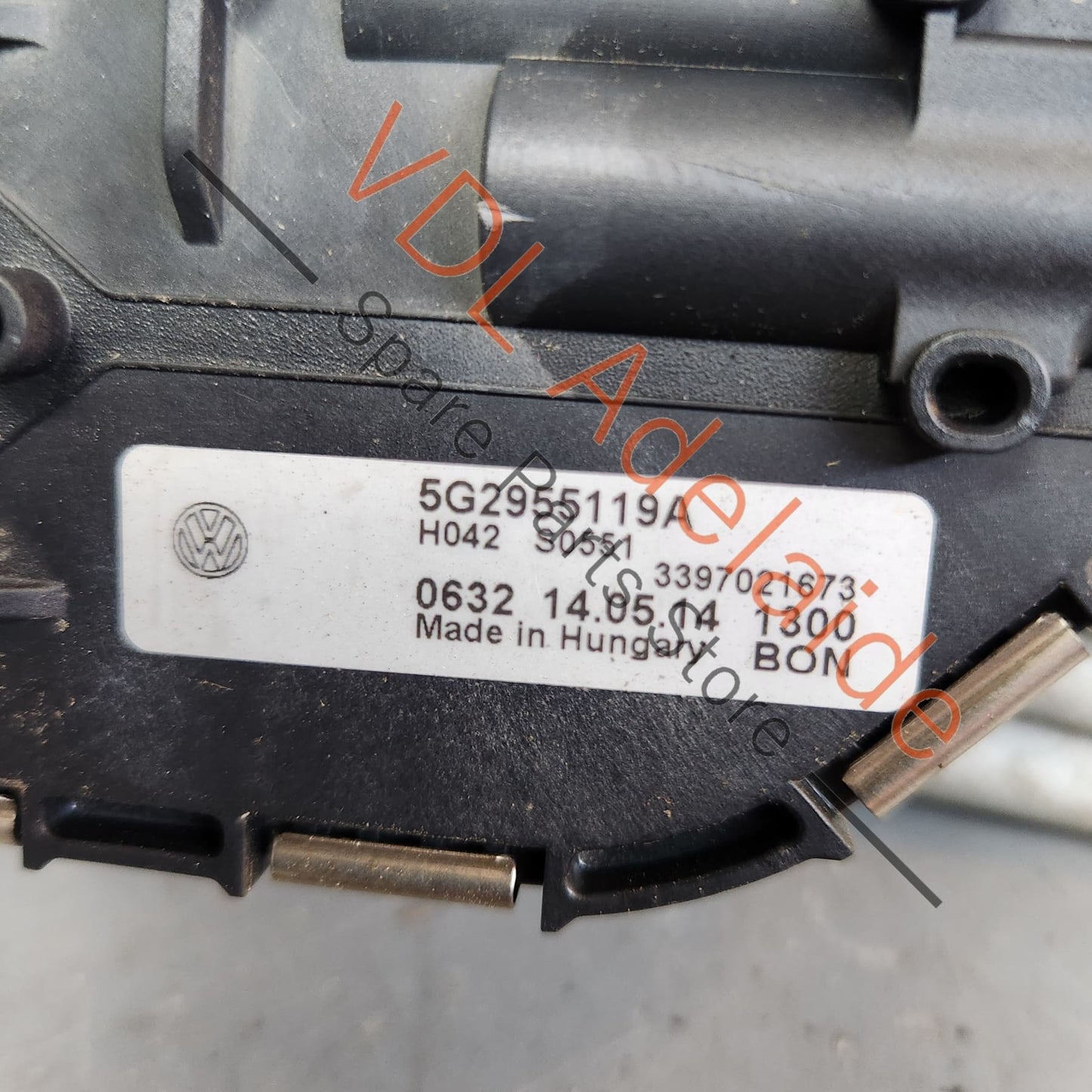5G2955023C 5G2955023D VW Golf MK7 Front Windscreen Windshield Wiper Motor Assembly 5G2955023C