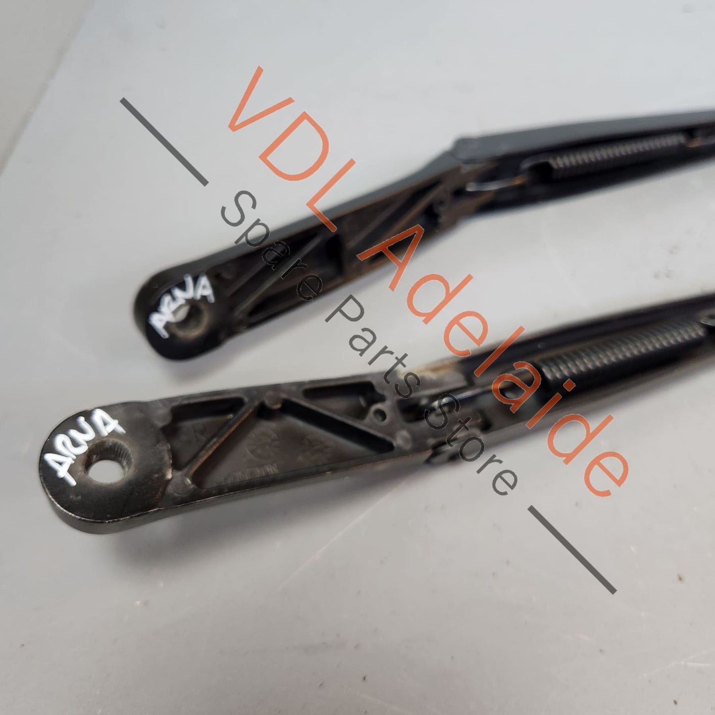 5G2955410B 5G2955409 VW Golf MK7 Front Window Windscreen Wiper Arm Set L&R for RHD models
