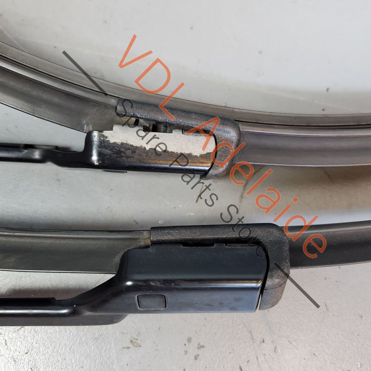 5G2955410B 5G2955409 VW Golf MK7 Front Window Windscreen Wiper Arm Set L&R for RHD models