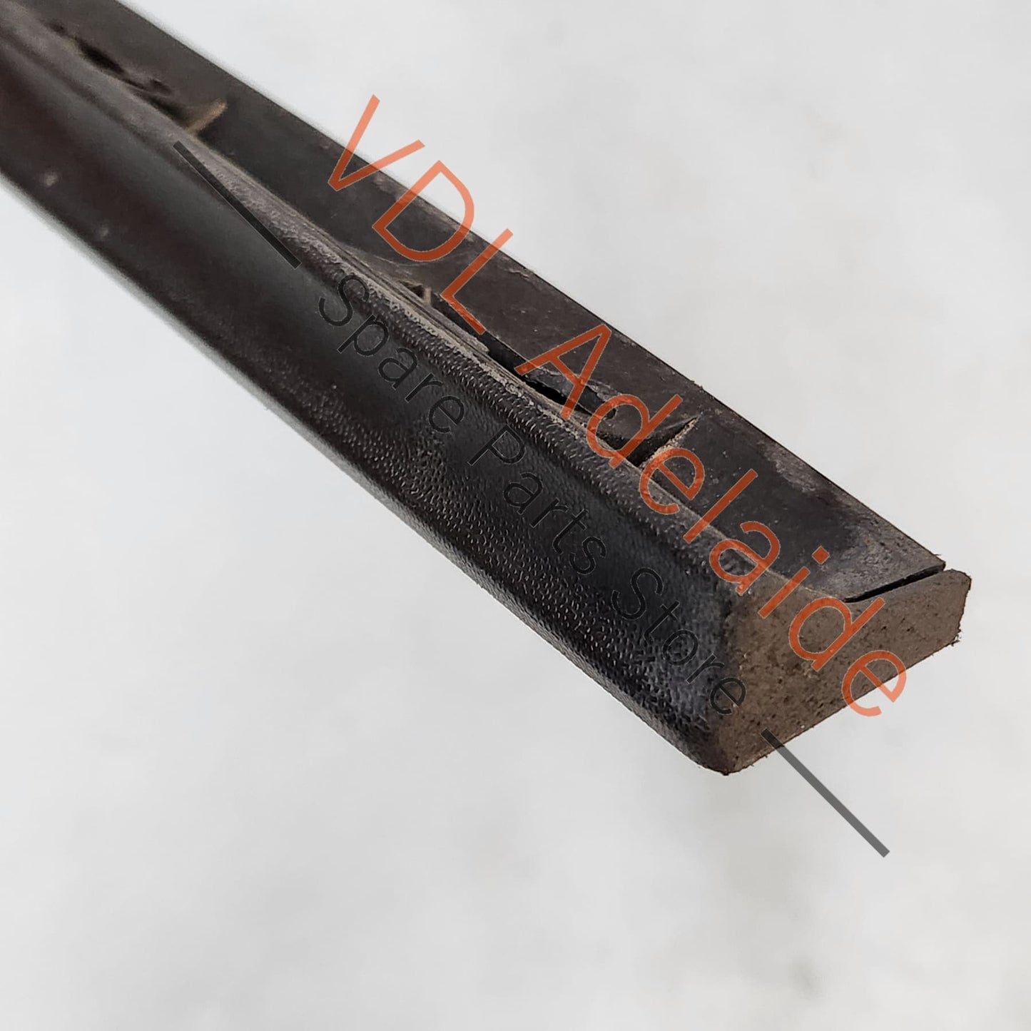 5G6853860B9B9 VW Golf MK7 Right Side Sill Trim Molding Sideskirt Side Skirt 5G6853860B 9B9