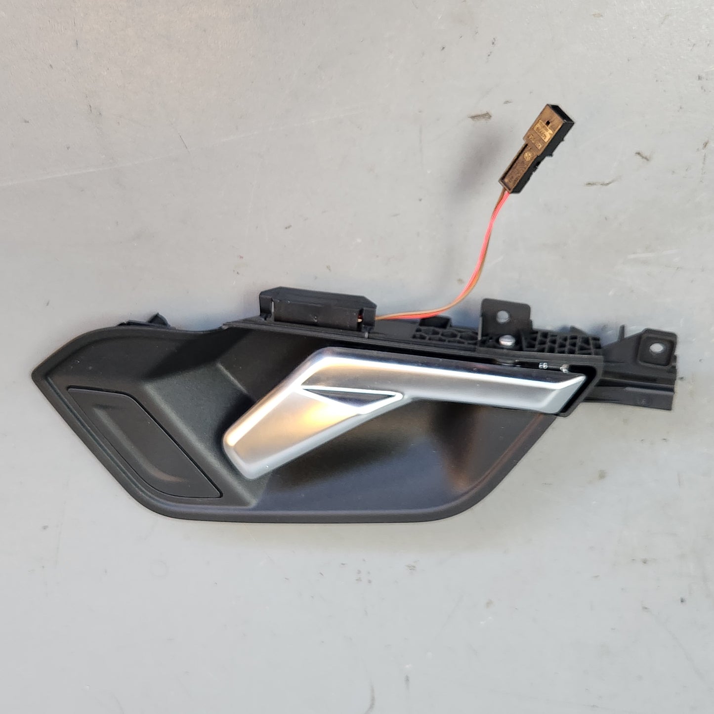 83A837020G 83A837020G4PK 83A837020F Audi Q3 RSQ3 F3 Right Side Interior Door Handle Pull Release Handle 83A837020G 4PK