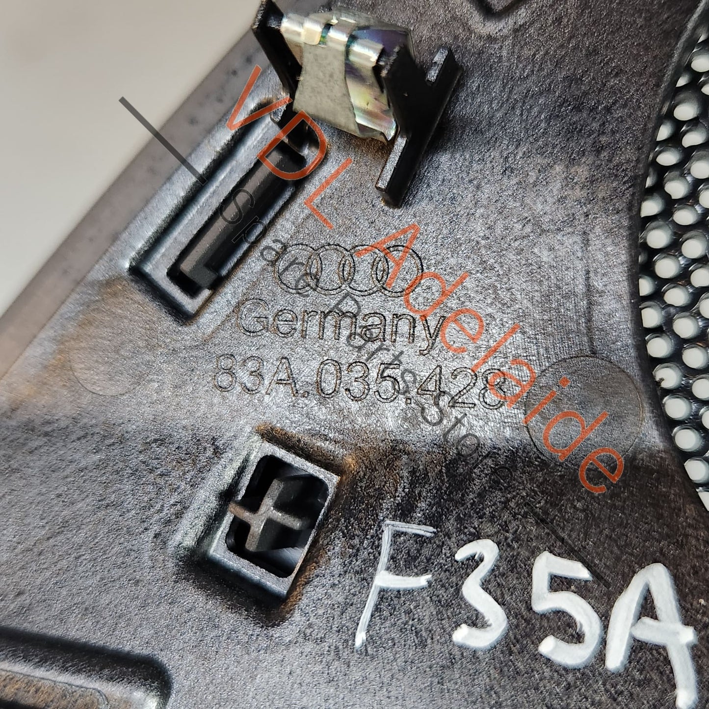 83A857227 83A857228 Audi Q3 RSQ3 F3 B&O Bang Olufsen Speaker Covers for Dashboard 83A857227 83A857228