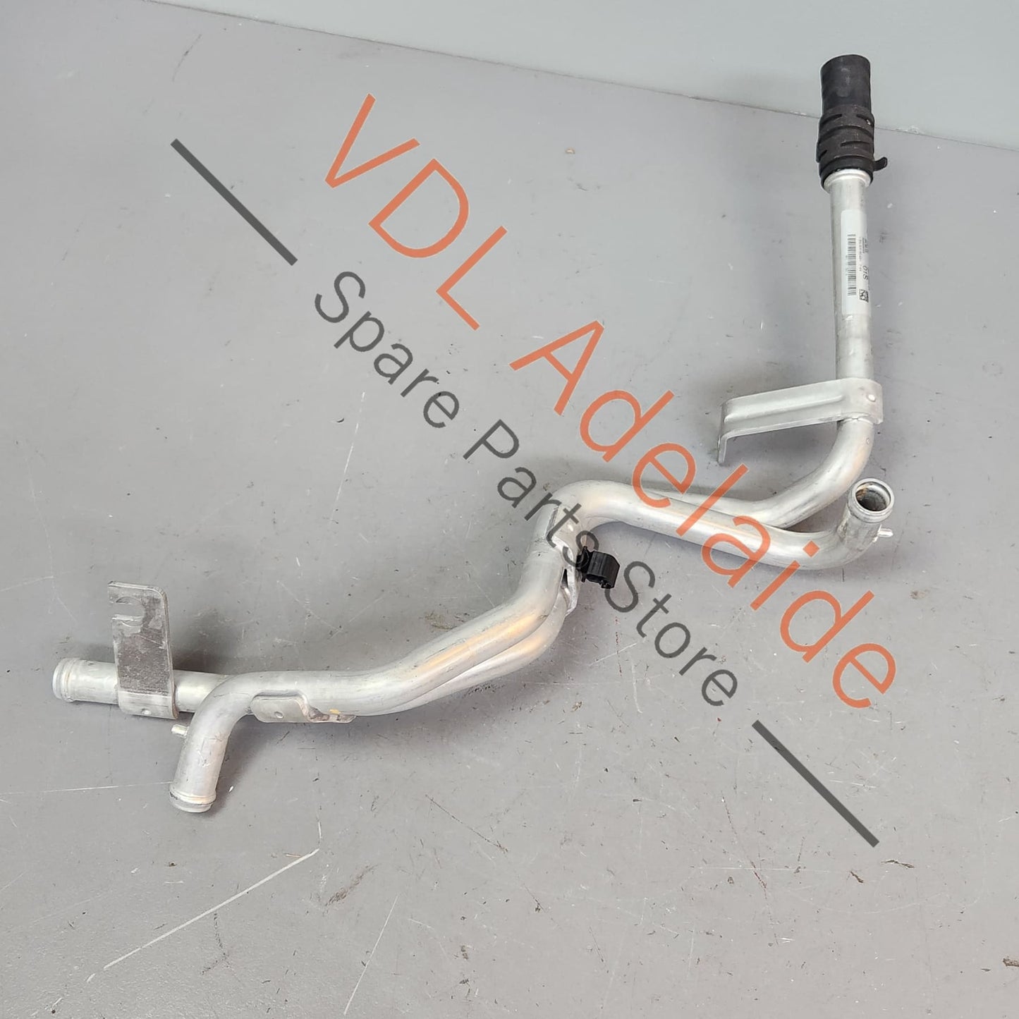 8V0121397A Audi RS3 RSQ3 F3 Coolant Radiator Hose Pipe 8V0121397A