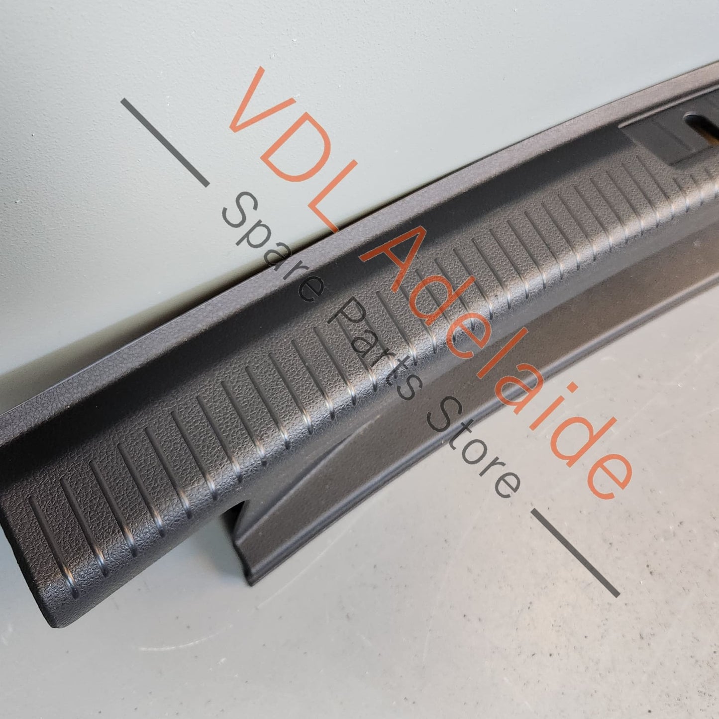 5G6863459K82V VW Golf MK7 Rear Hatch Boot Cargo Load Edge Trim Strip Interior Trim 5G6863459K 82V