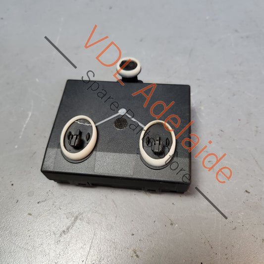 5Q0959592B    VW Golf GTi R Mk7 Front Passenger Door Control Module Unit RHD 5Q0959592B