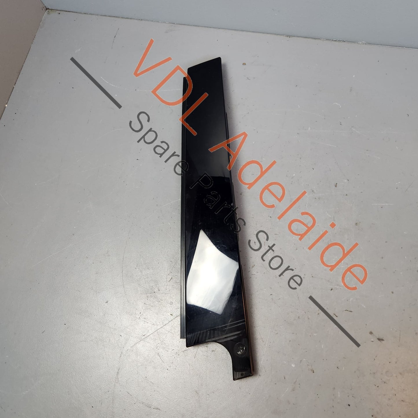 5G6839901B VW Golf Mk7 Gloss Black Rear Left B Pillar Exterior Trim for Door Window Frame 5G6839901B