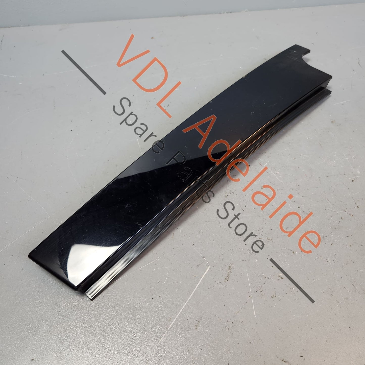 5G6839901B VW Golf Mk7 Gloss Black Rear Left B Pillar Exterior Trim for Door Window Frame 5G6839901B