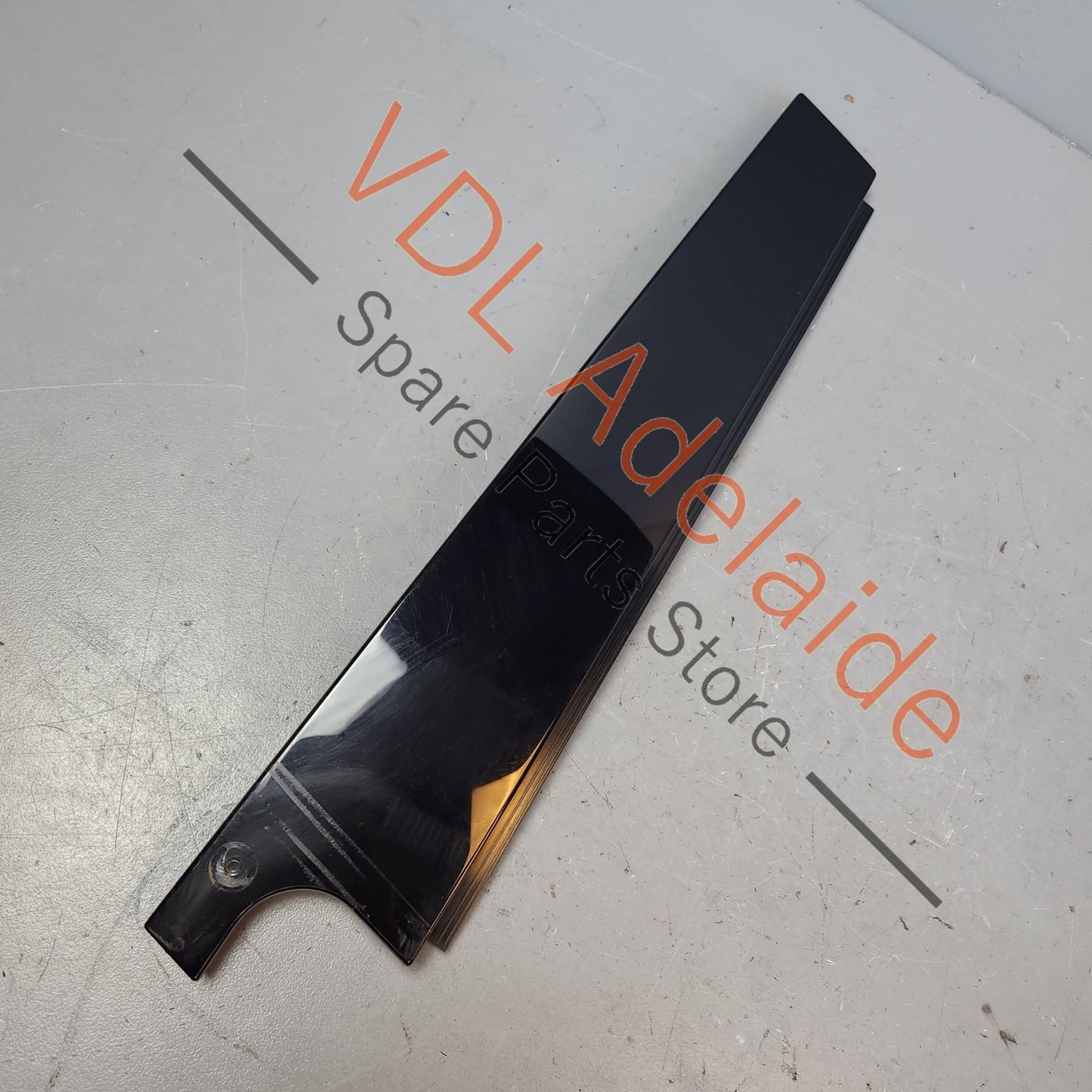 5G6839902B VW Golf Mk7 Gloss Black Rear Right B Pillar Exterior Trim for Door Window Frame 5G6839902B