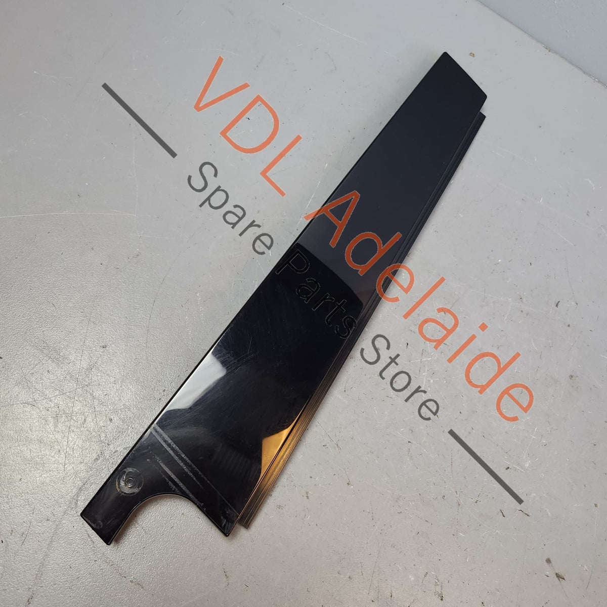 5G6839902B VW Golf Mk7 Gloss Black Rear Right B Pillar Exterior Trim for Door Window Frame 5G6839902B