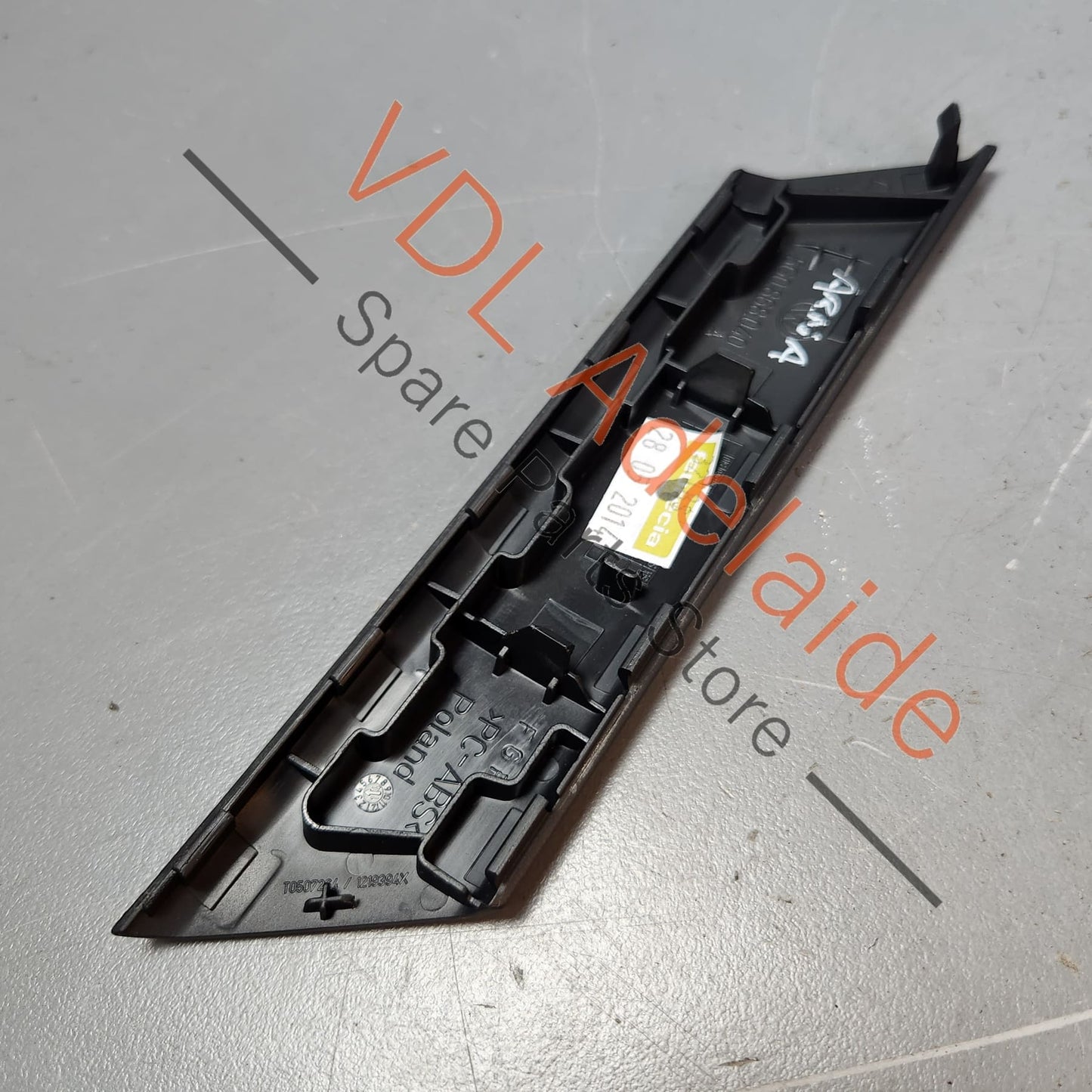 5G0868040A VW Golf Mk7 Trim for Right Side Interior Door Pull Handle 5G0868040A