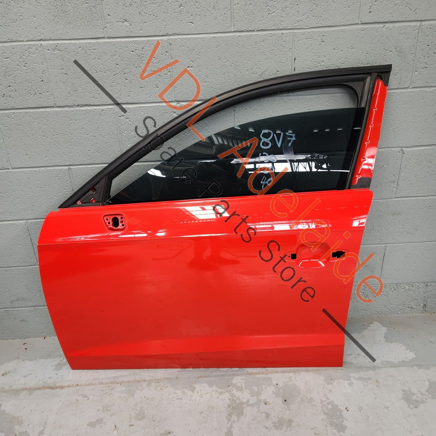 8V4831051B 8V4845201A Audi A3 S3 RS3 8V Hatch Sportback Front Left Door Shell Panel 8V4831051B 8V4845201A Y6Y6 Y6 / Y3T Catalunya Red Metallic