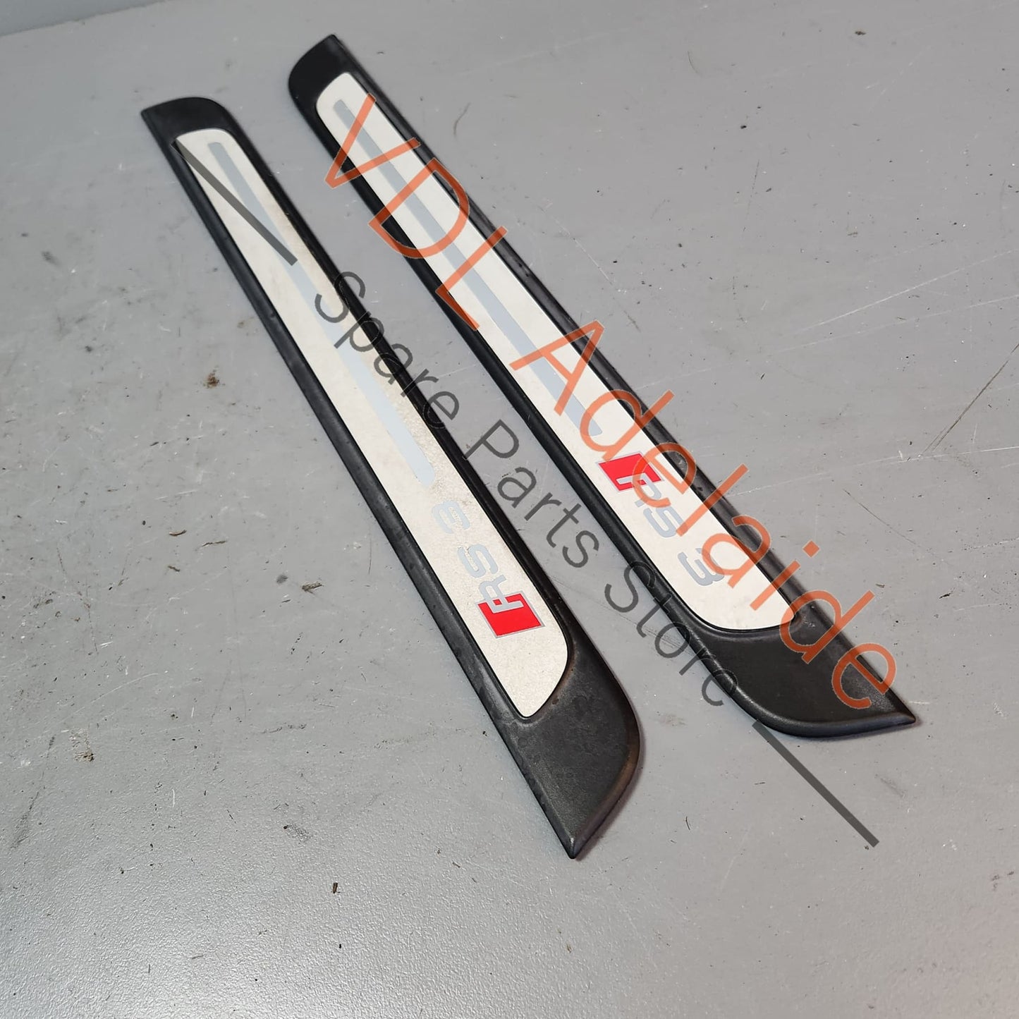 8V4853491H 8V4853492H 8V4853491S 8V4853492J Audi RS3 8V Door Entry Sil Sill Trim Strip Decal Trim 8V4853491H 8V4853491S 8V4853492H 8V4853492J