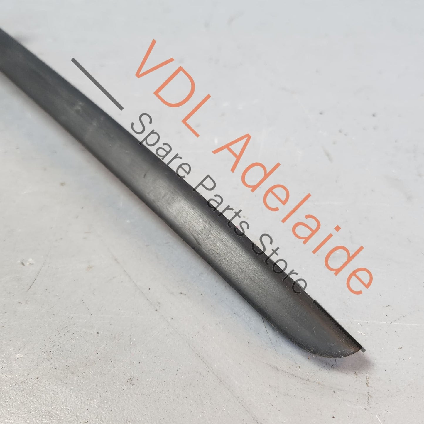 8V3854327C Audi A3 S3 RS3 8V Sportback Windscreen Exterior Deflector Strip Trim Left 8V3854327C