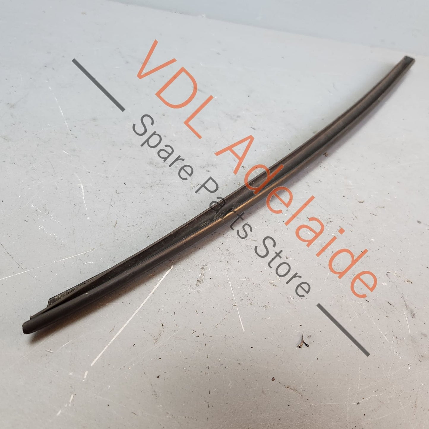 8V3854328C Audi A3 S3 RS3 8V Sportback Windscreen Exterior Deflector Strip Trim Right 8V3854328C