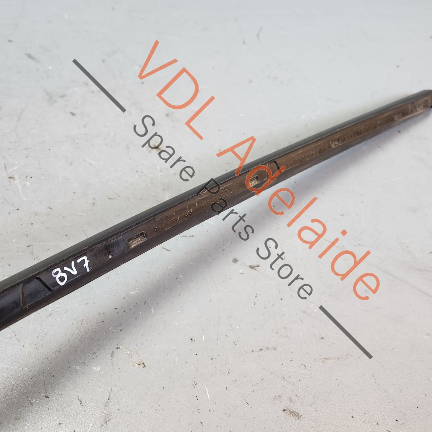 8V3854328C Audi A3 S3 RS3 8V Sportback Windscreen Exterior Deflector Strip Trim Right 8V3854328C