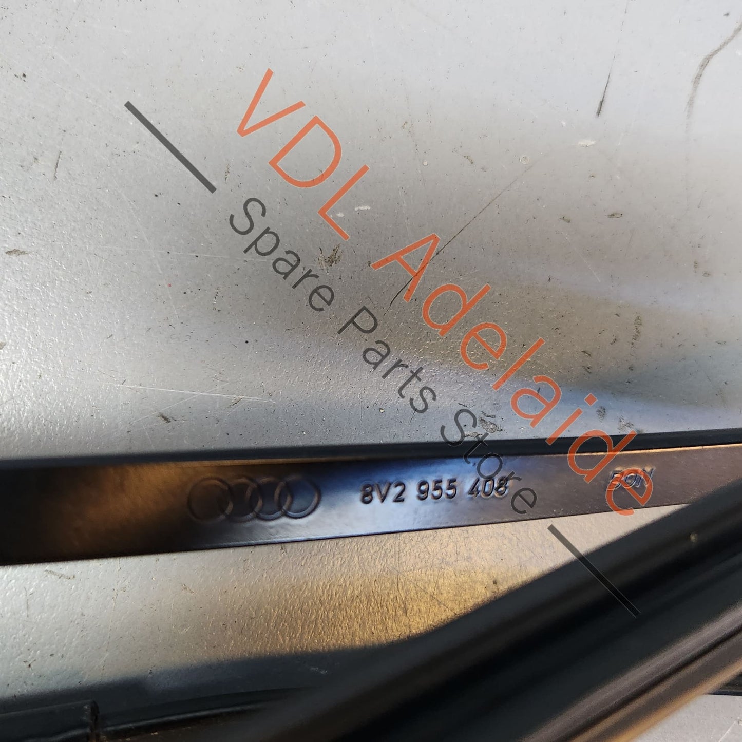 8V2955407 8V2955408 Audi RS3 8V Front Windscreen Wiper Arms Pair Left & Right for RHD Vehicles