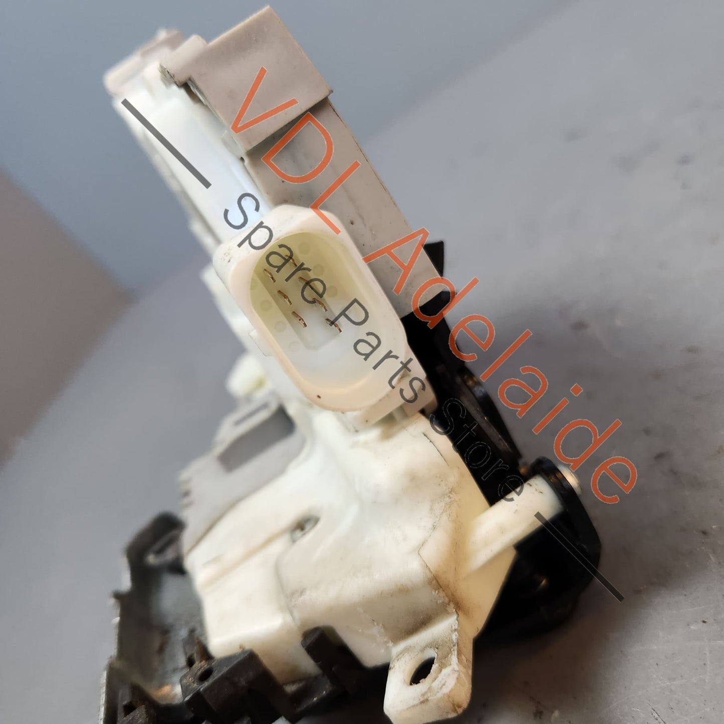 8X2837016B Audi A3 S3 RS3 8V Front Right Door Lock Mechanism 8X2837016B