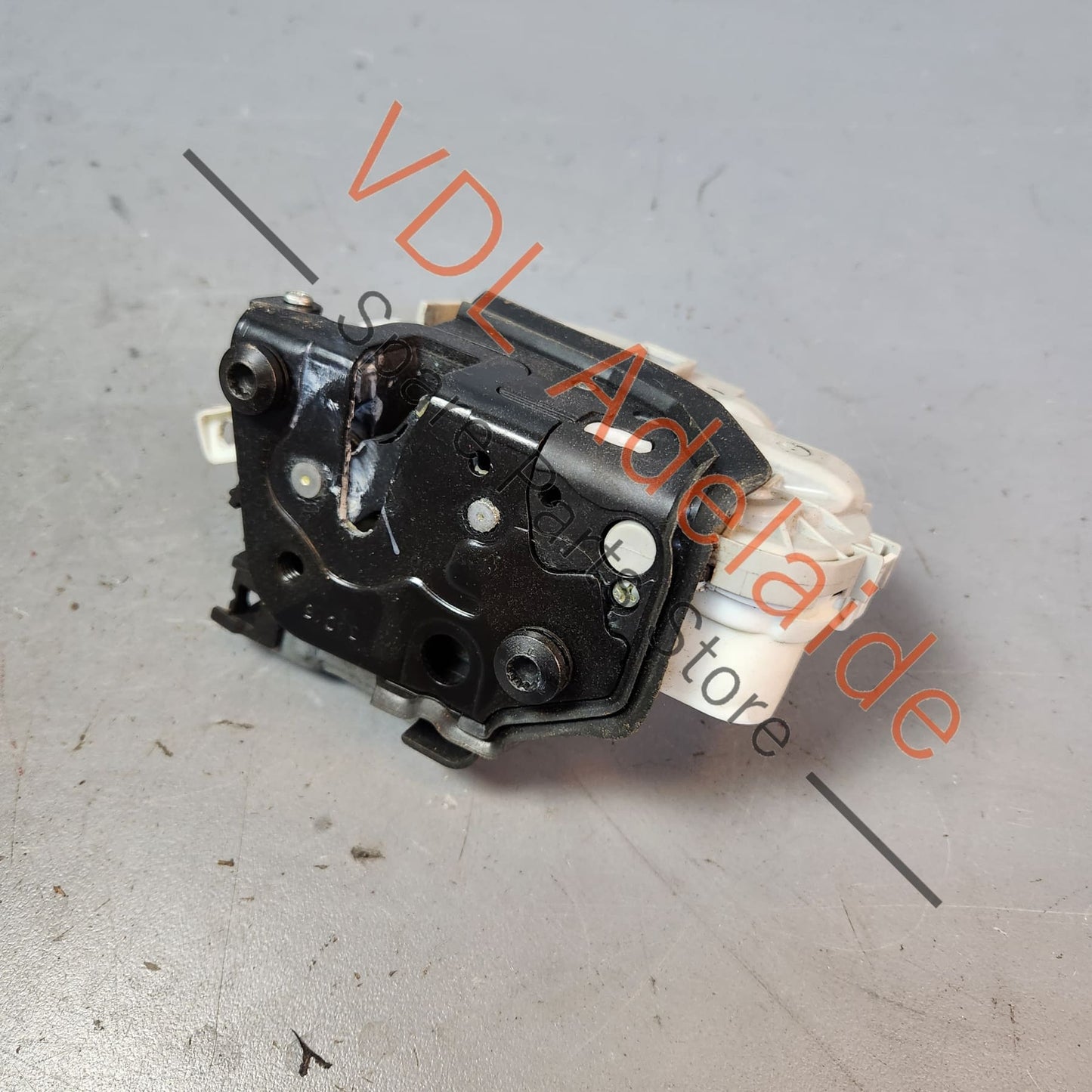 8X2837016B Audi A3 S3 RS3 8V Front Right Door Lock Mechanism 8X2837016B