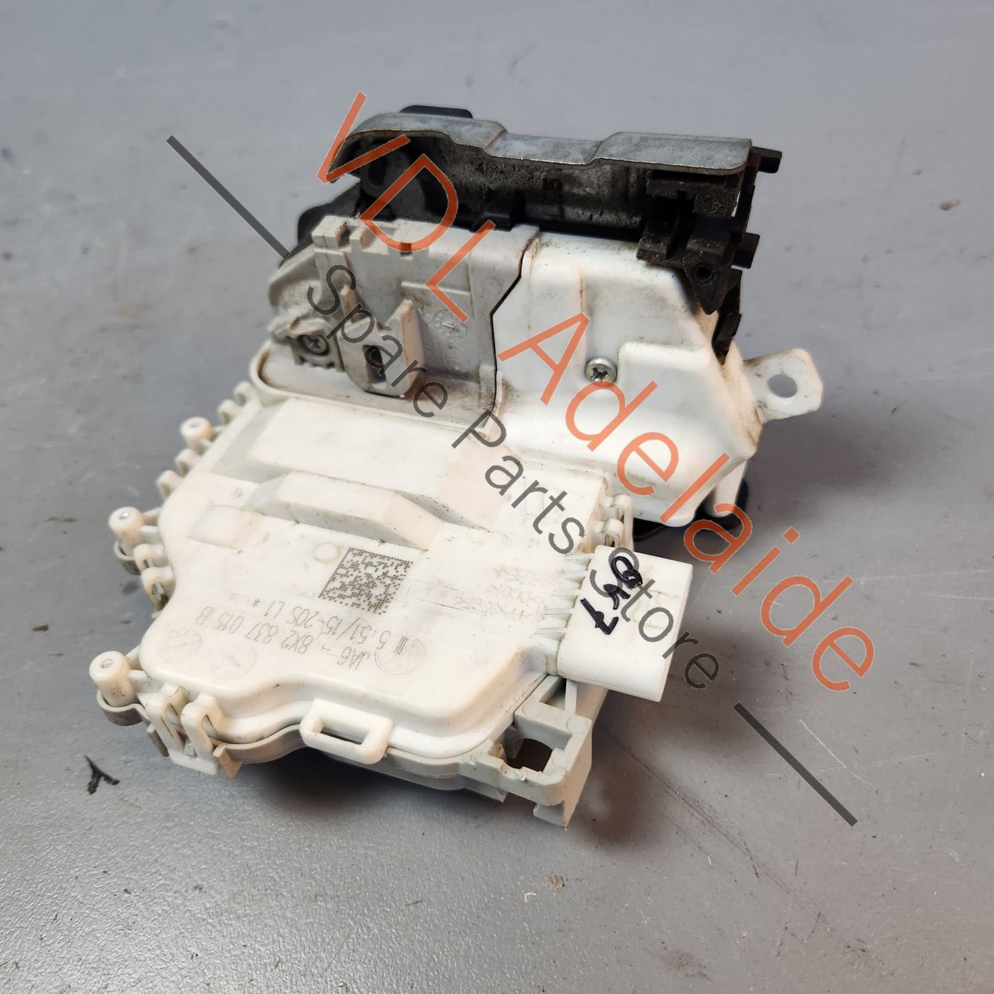 8X2837015B Audi A3 S3 RS3 8V Front Left Door Lock Mechanism 8X2837015B